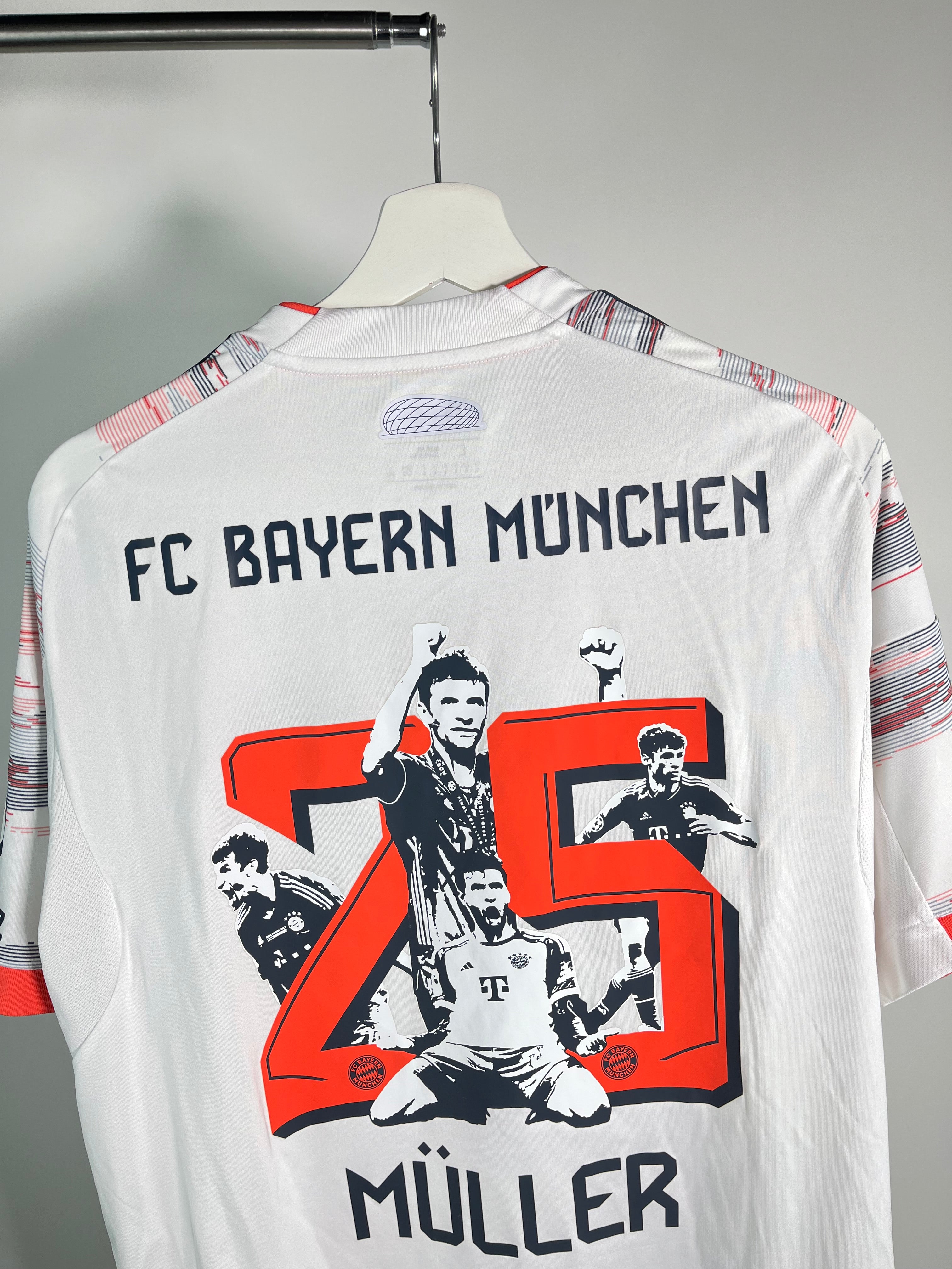 Jersey Bayern Munich Visita 2025 2026 Thomas Muller (L)