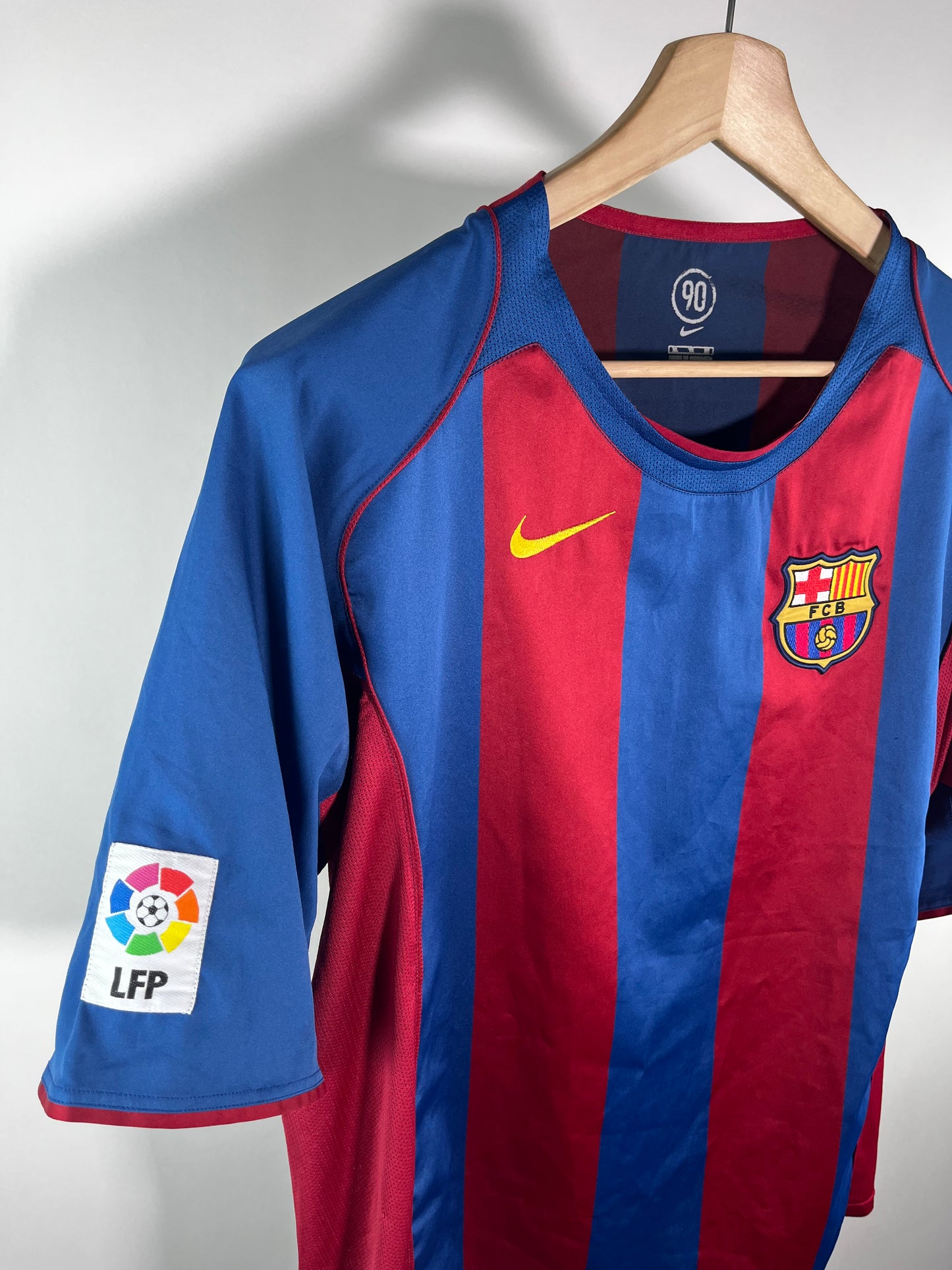 Jersey Barcelona Local 2004 2005 Ronaldinho (XL)