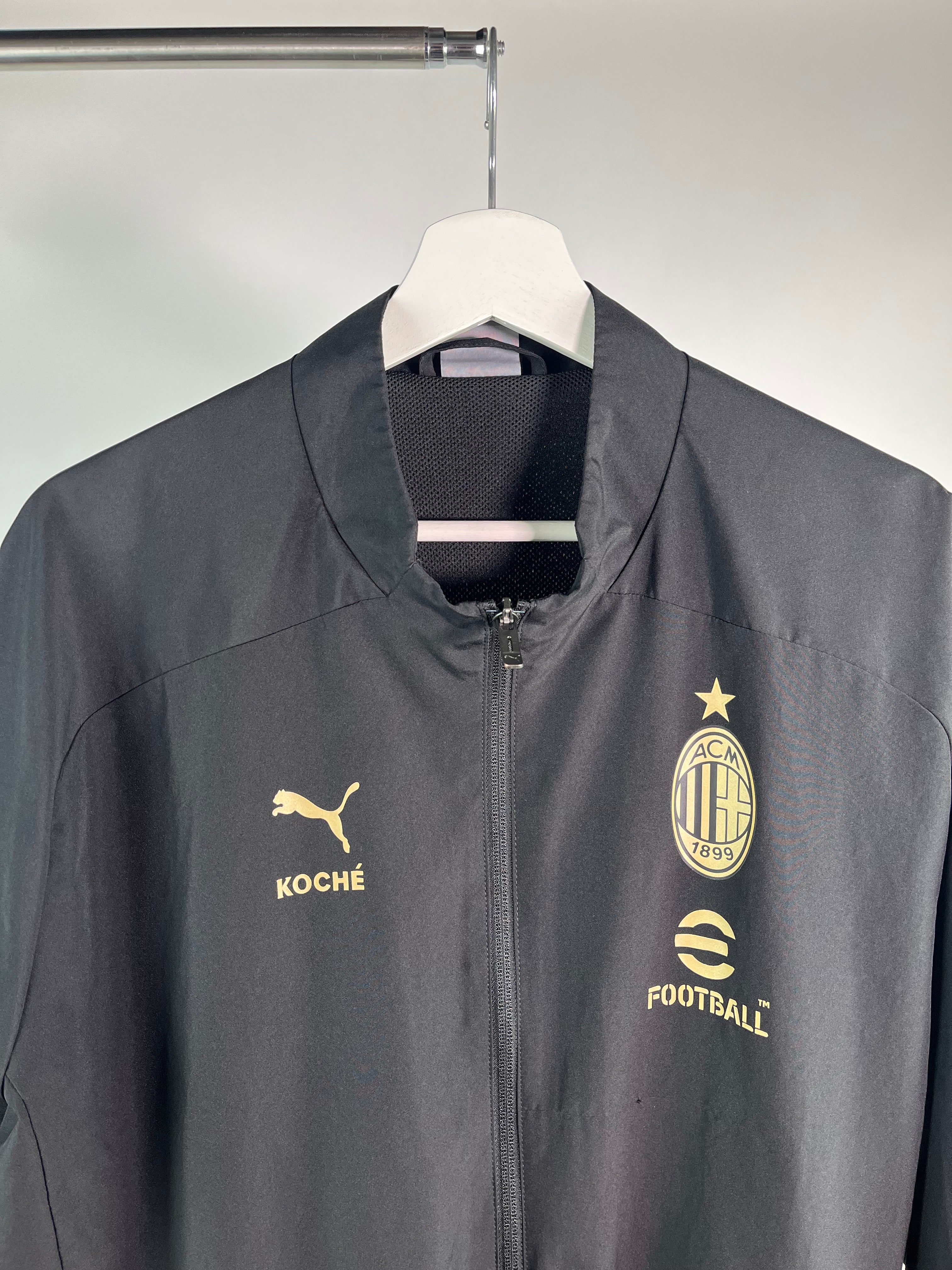 Chamarra AC Milán 2022 2023 Puma x Koché (M)