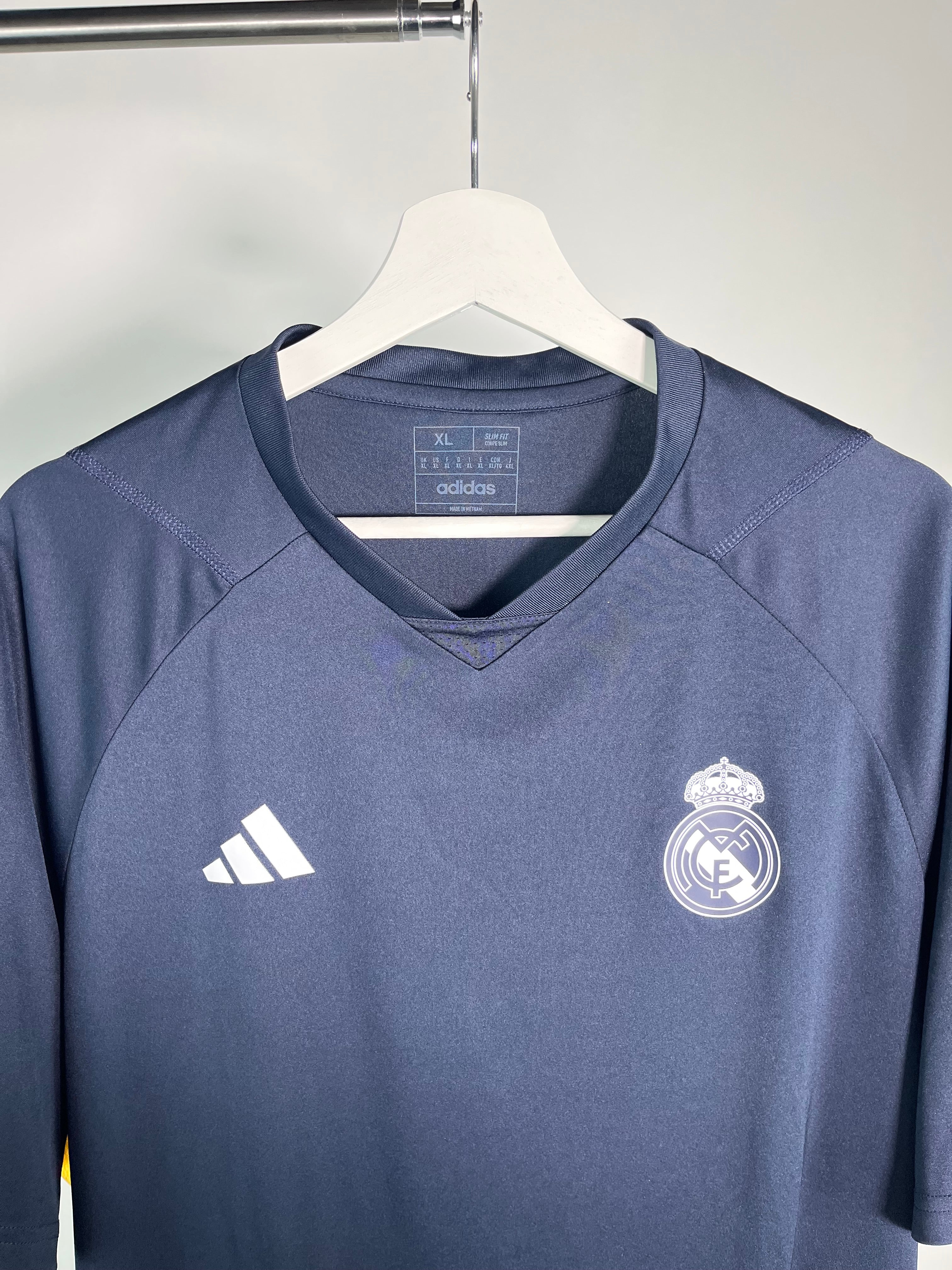 Jersey Real Madrid Entrenamiento 2023 2024 (XL)