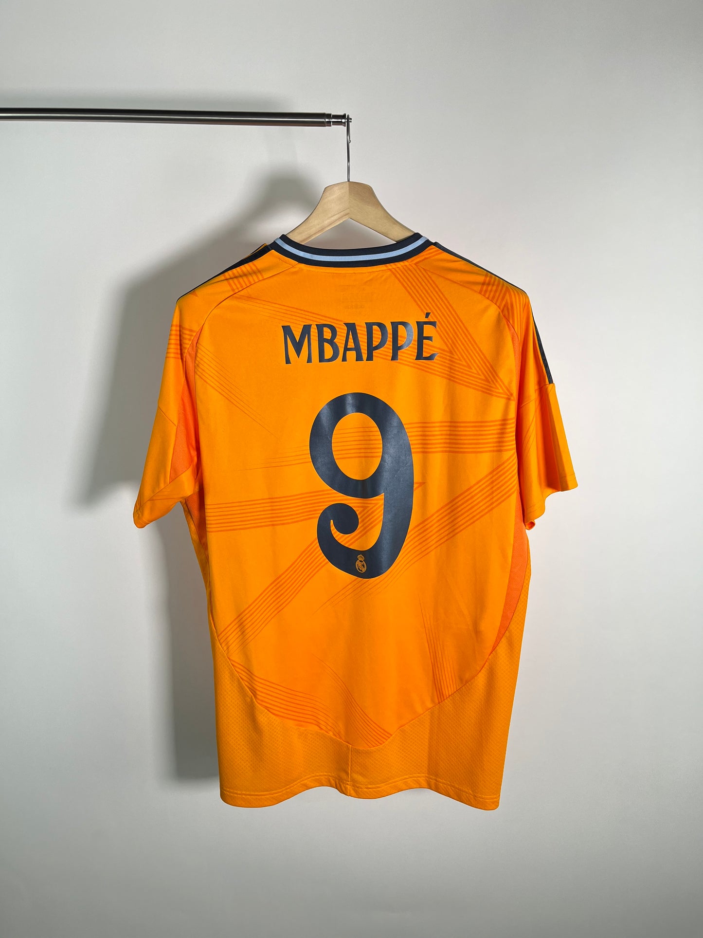 Jersey Real Madrid Visita 2024 2025 Kylian Mbappé (XL)