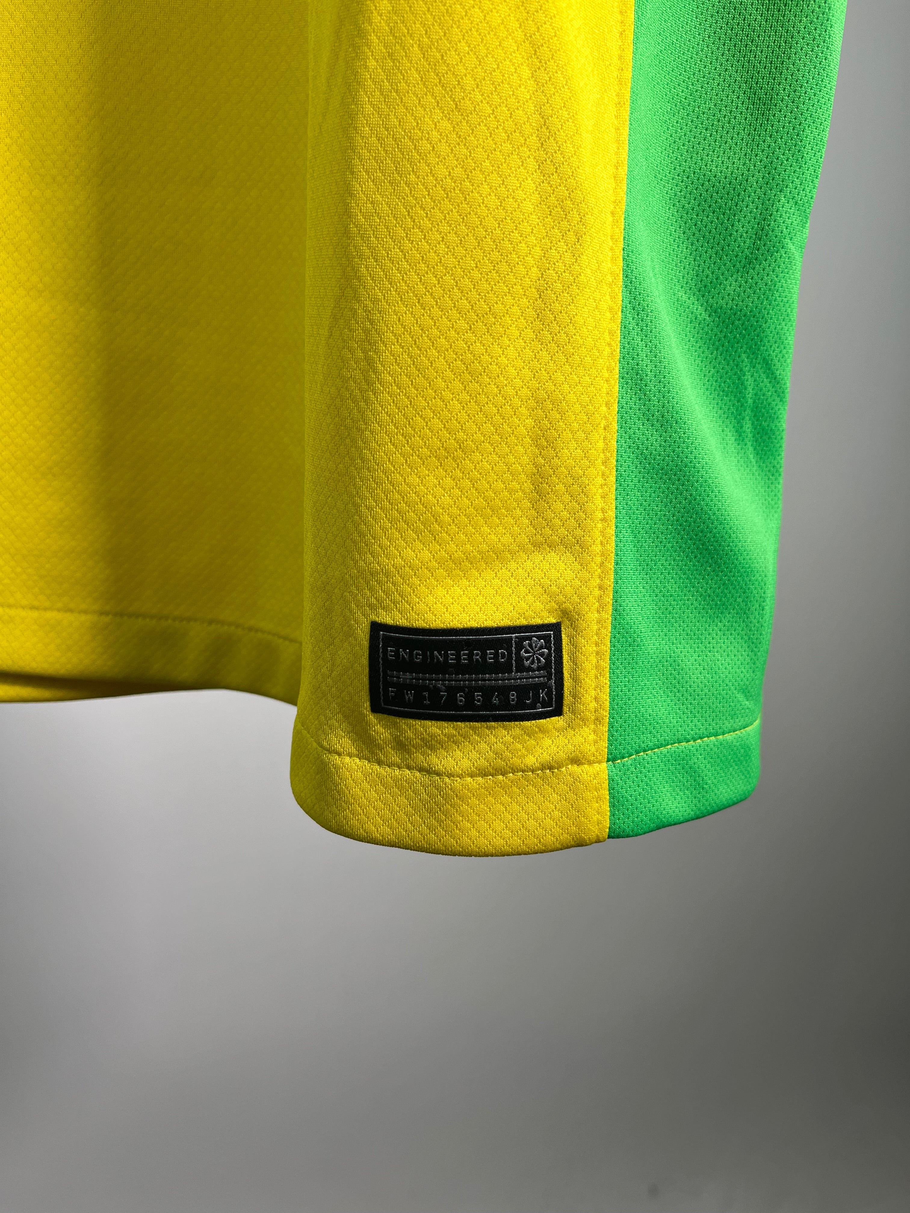 Jersey Brasil Femenil Local 2025 2026 (XL)