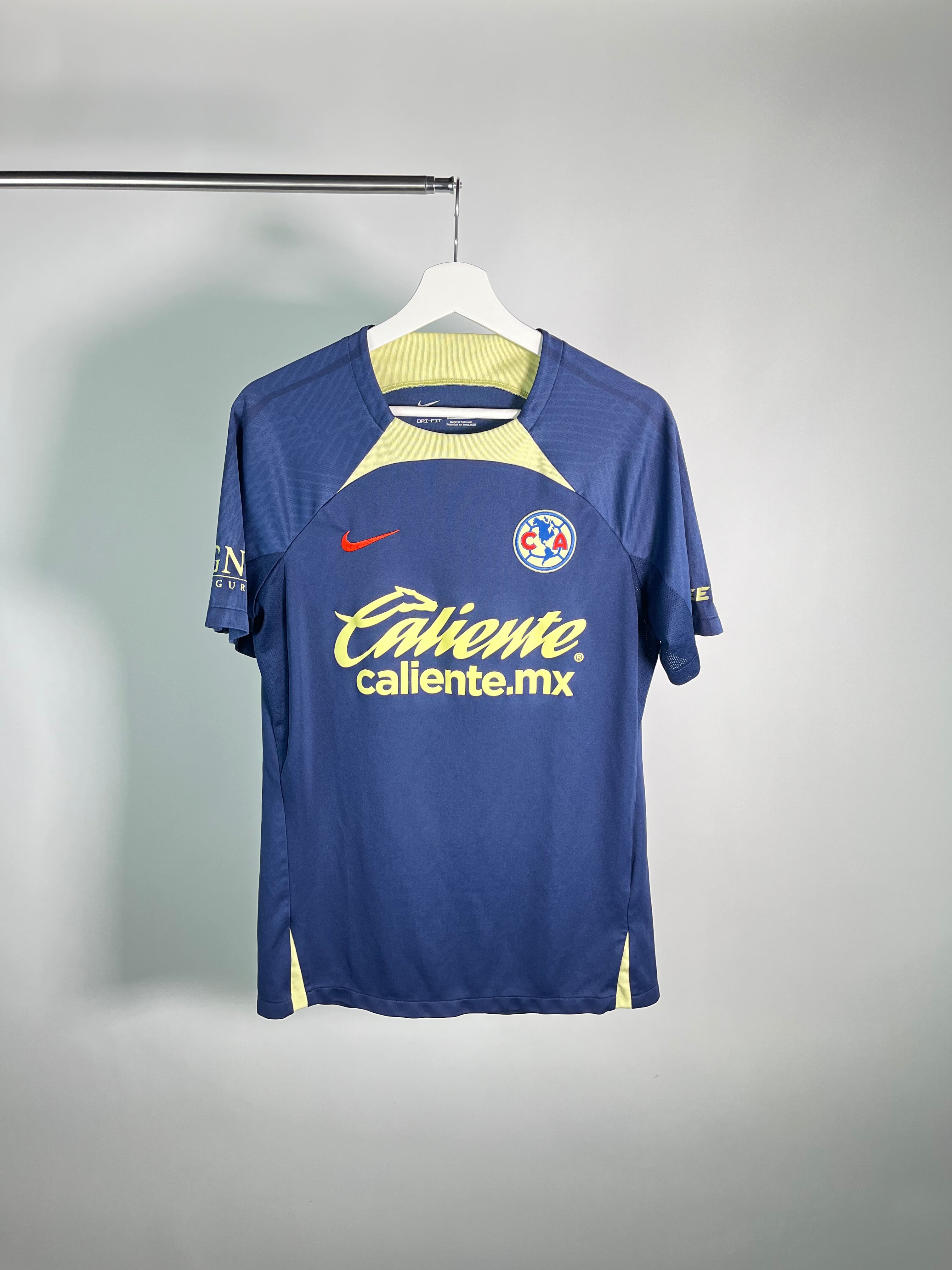 Jersey Club América Entrenamiento Utileria 2023 2024 (M)