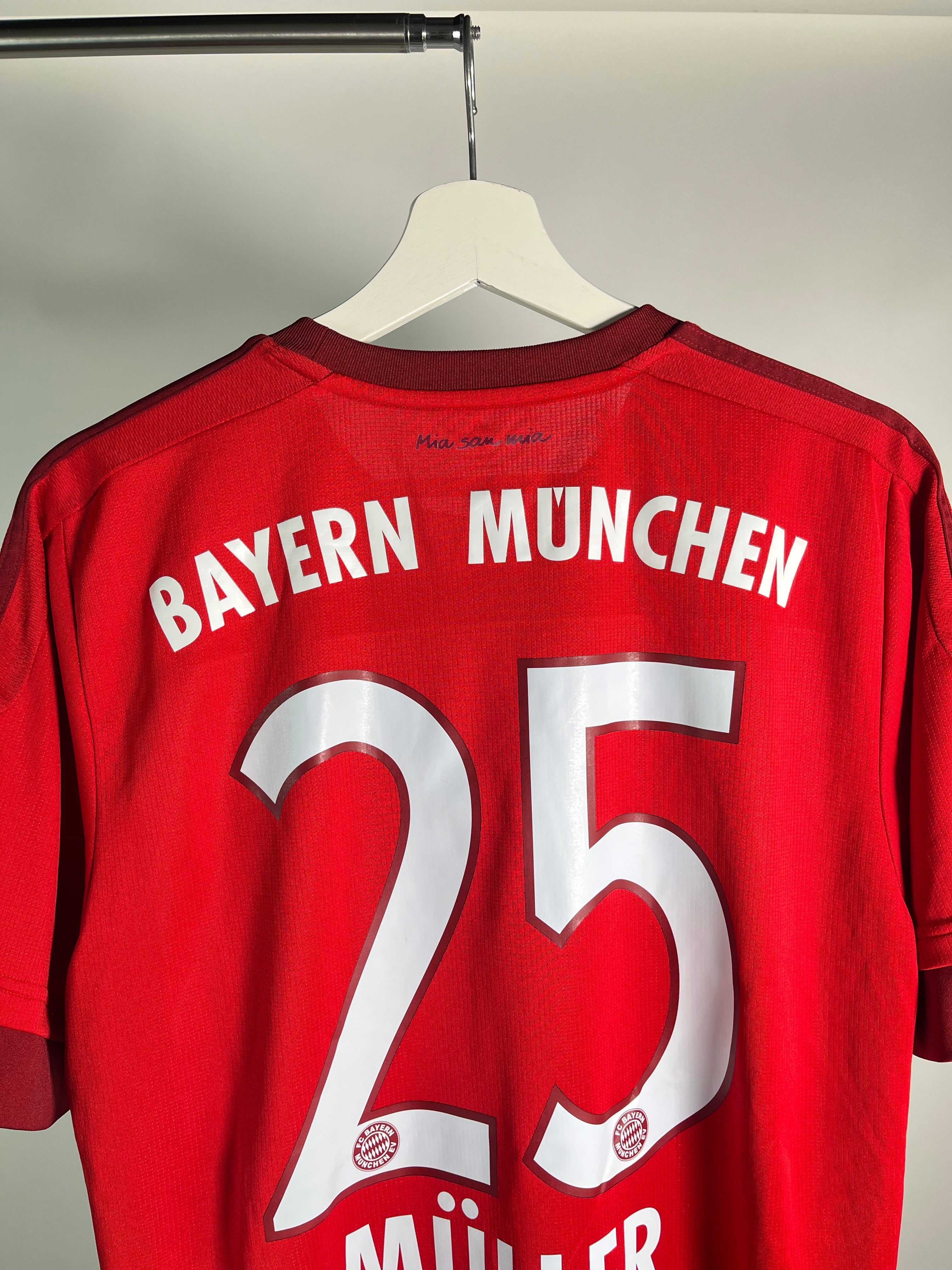 Jersey Bayern Munich Local 2015 2016 Thomas Muller (L)