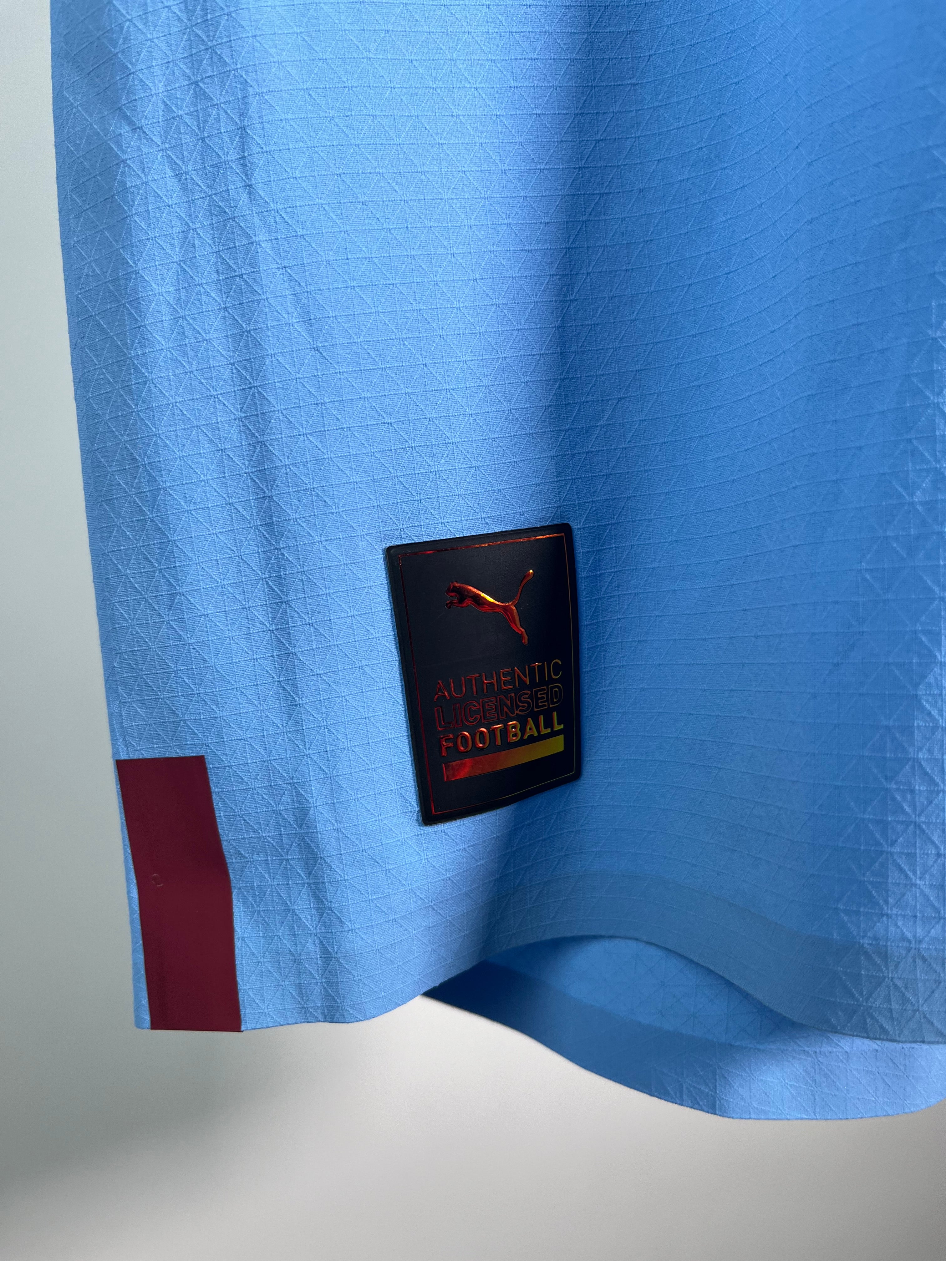 Jersey Manchester City Local 2022 2023 Versión Jugador Match Detail vs Inter de Milán Erling Braut Haaland (L)