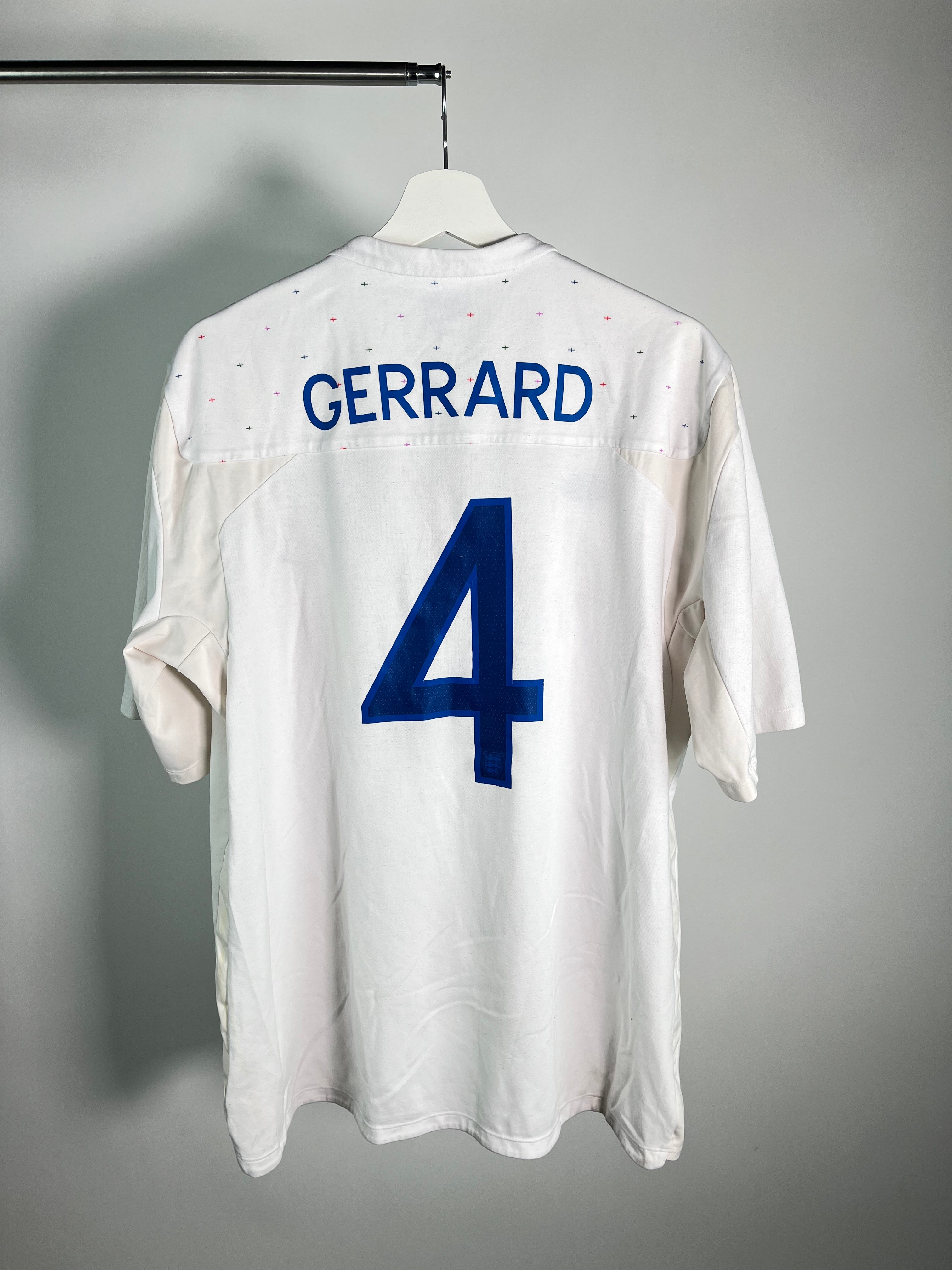 Jersey Inglaterra Local 2010 2012 Steven Gerrard (XL)