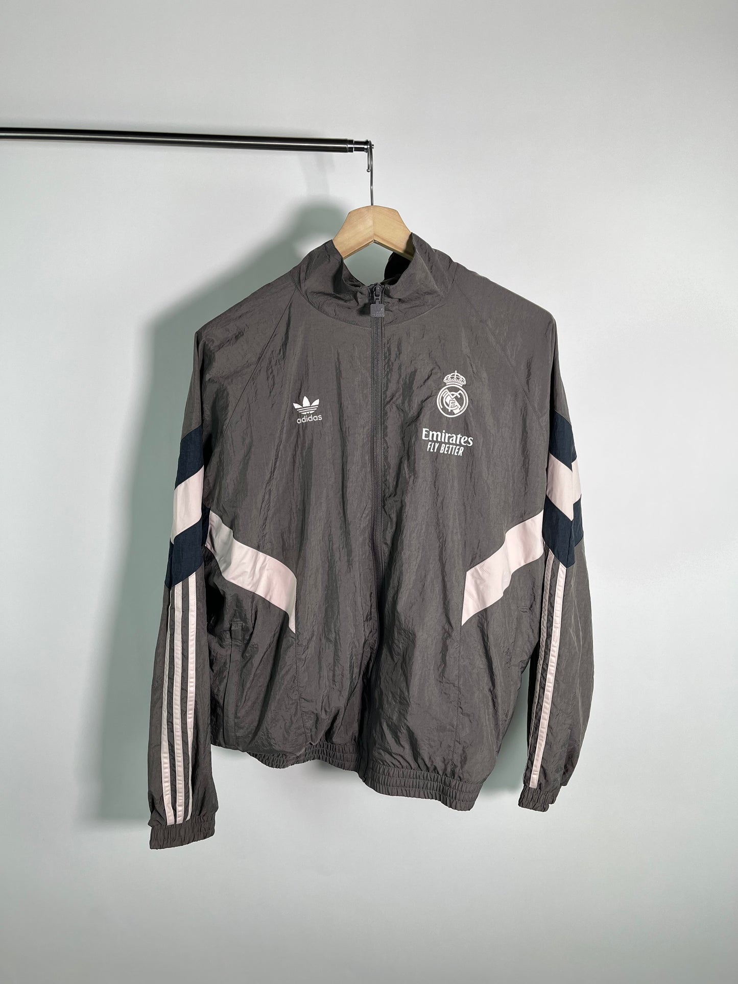 Chamarra Real Madrid 2024 2025 *Adidas Originals* (L)