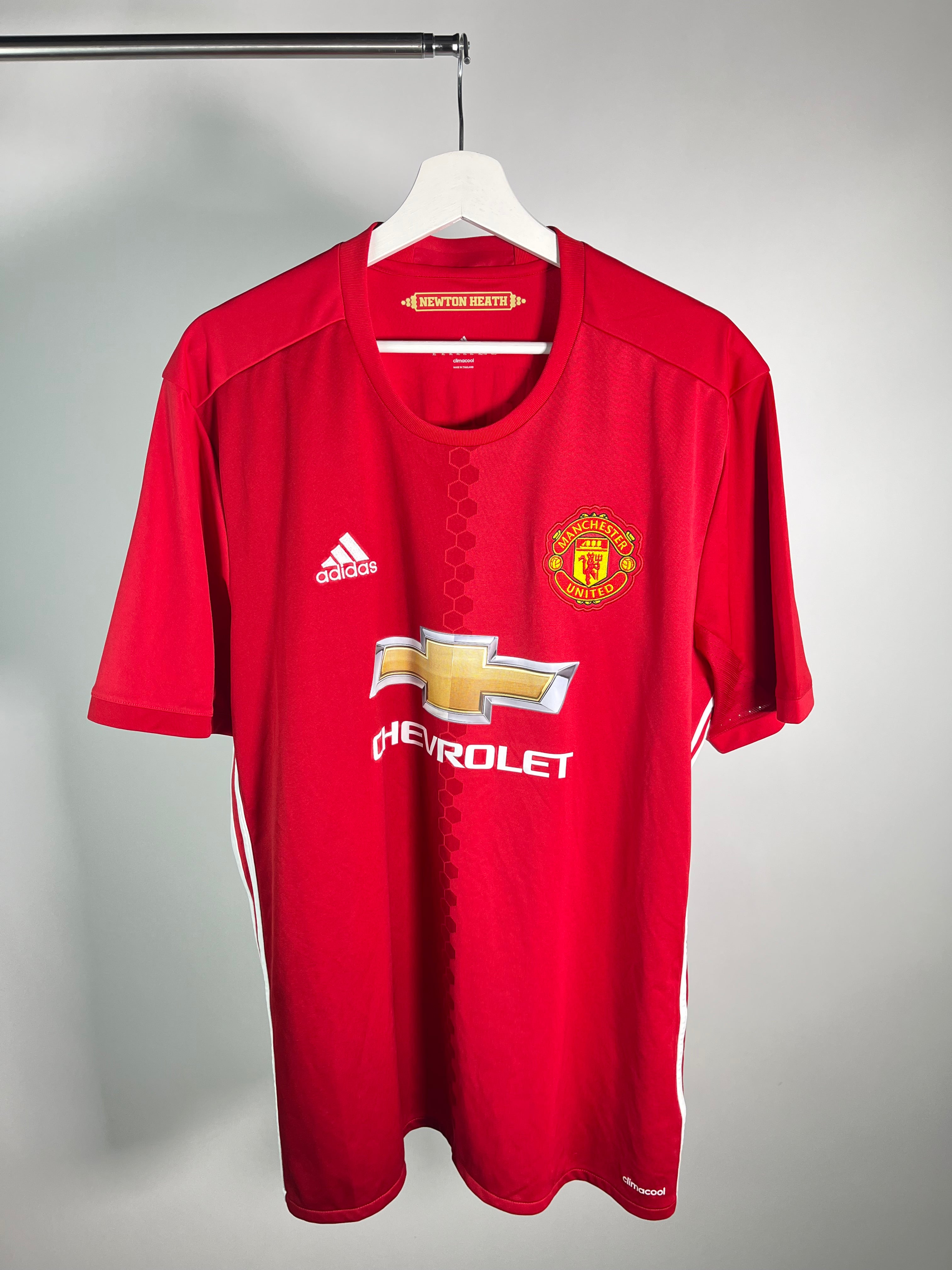 Jersey Manchester United Local 2016 2017 Zlatan Ibrahimovic (XL)