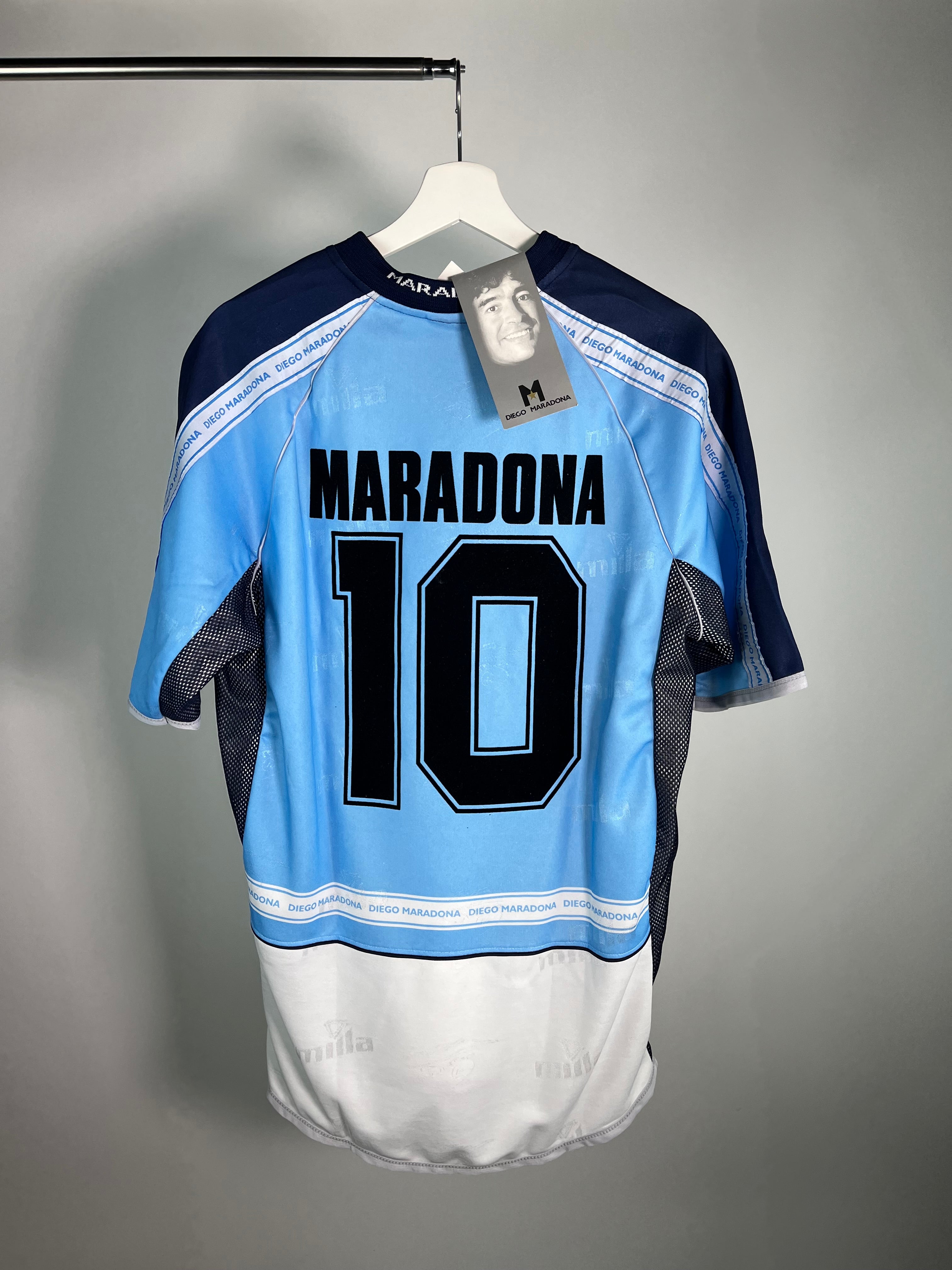 Jersey Maradona Especial 2003 Autografiado Con Certificado y Foliado Diego Armando Maradona *C/Etiquetas* (L)