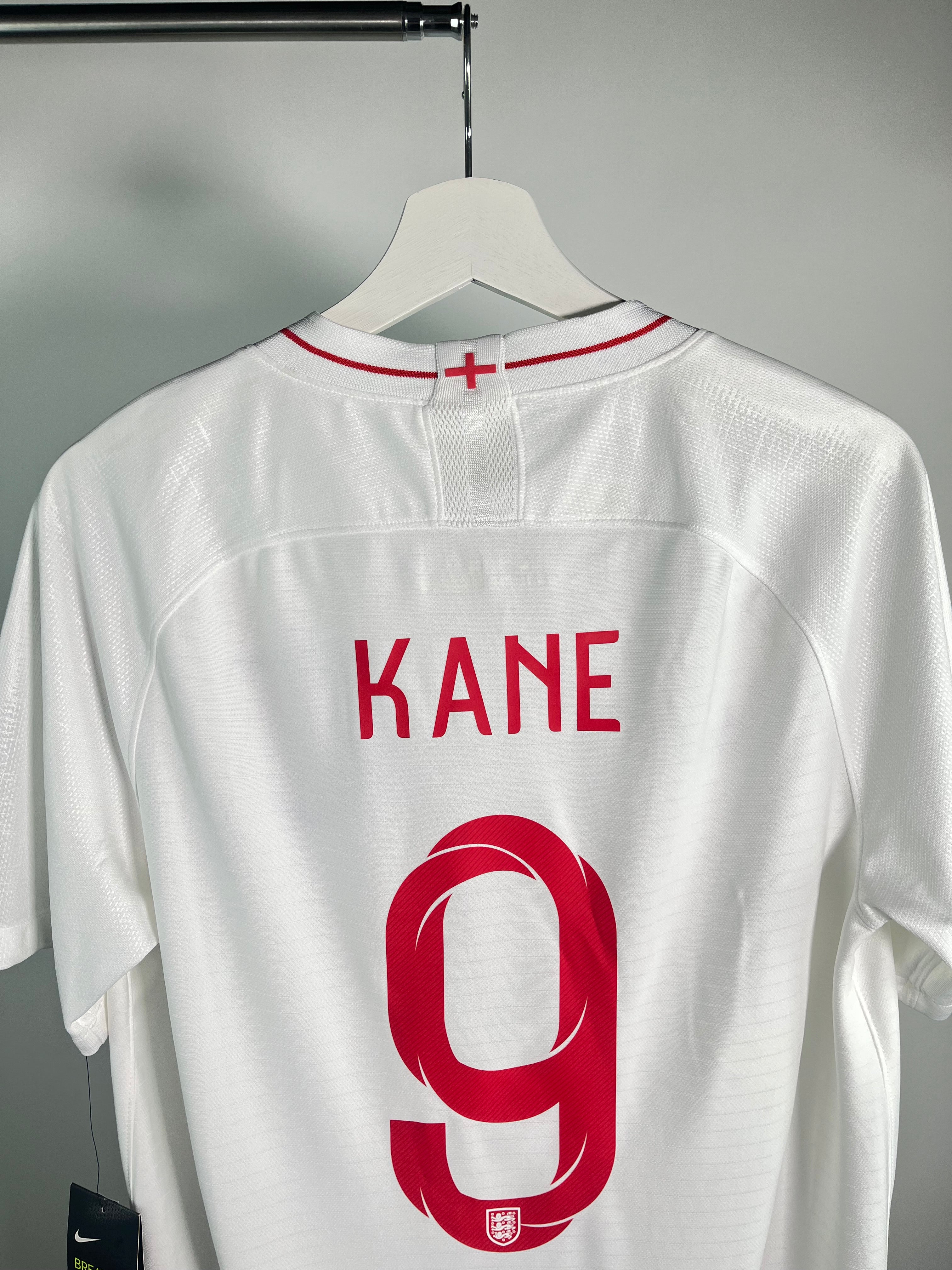 Jersey Inglaterra Local 2018 2020 Harry Kane *C/Etiquetas* (M)