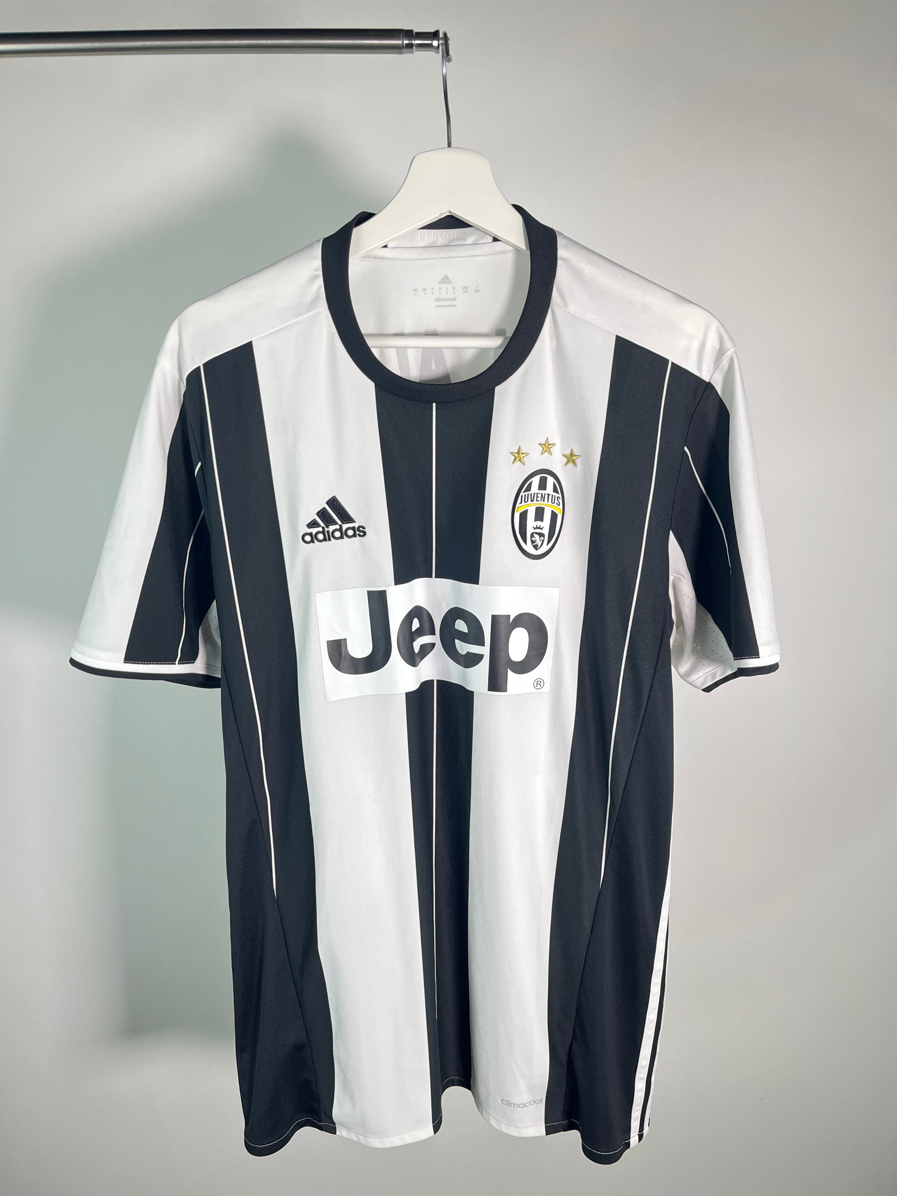 Jersey Juventus Local 2016 2017 Dani Alves (L)
