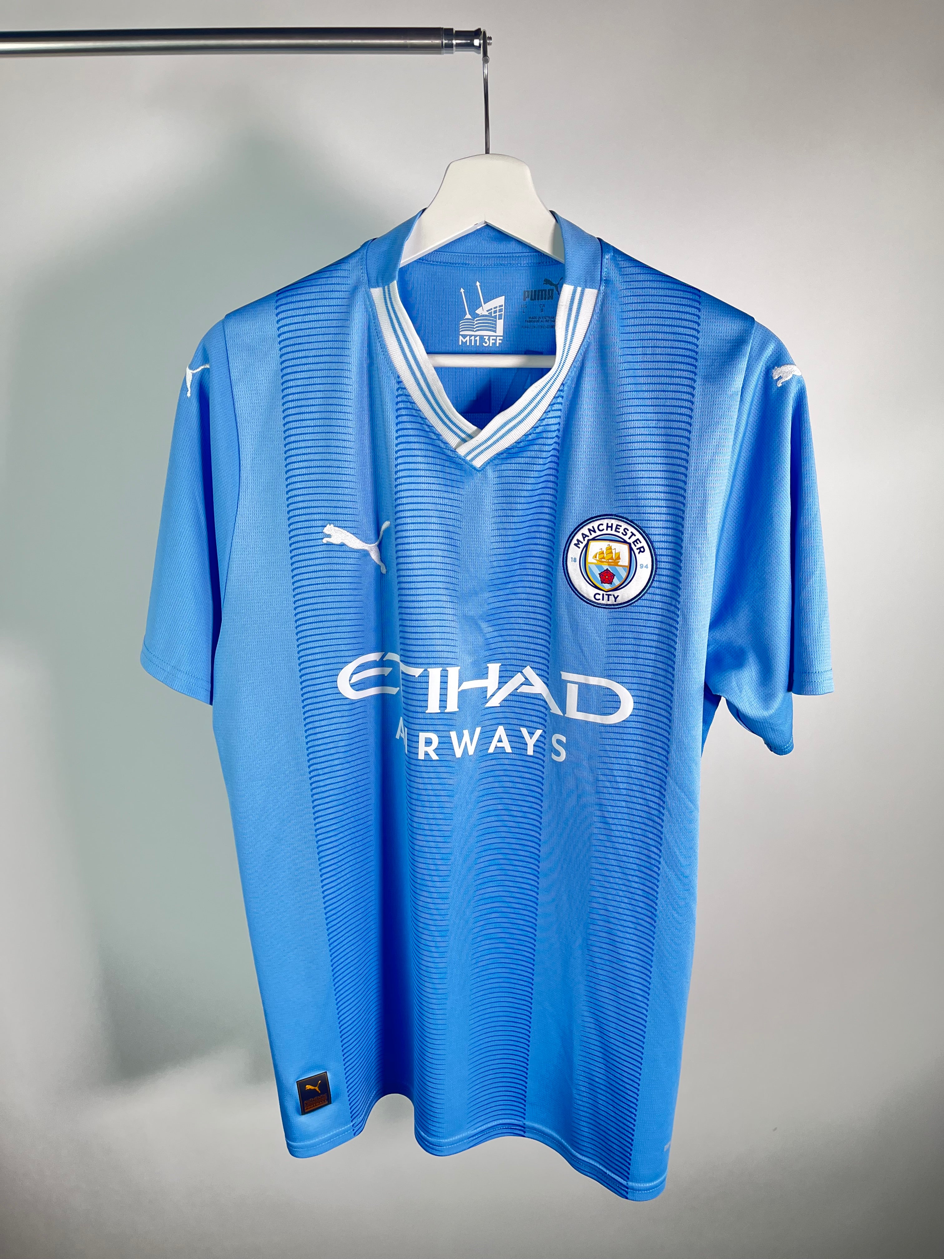 Jersey Manchester City Local 2023 2024 Erling Haaland (L)