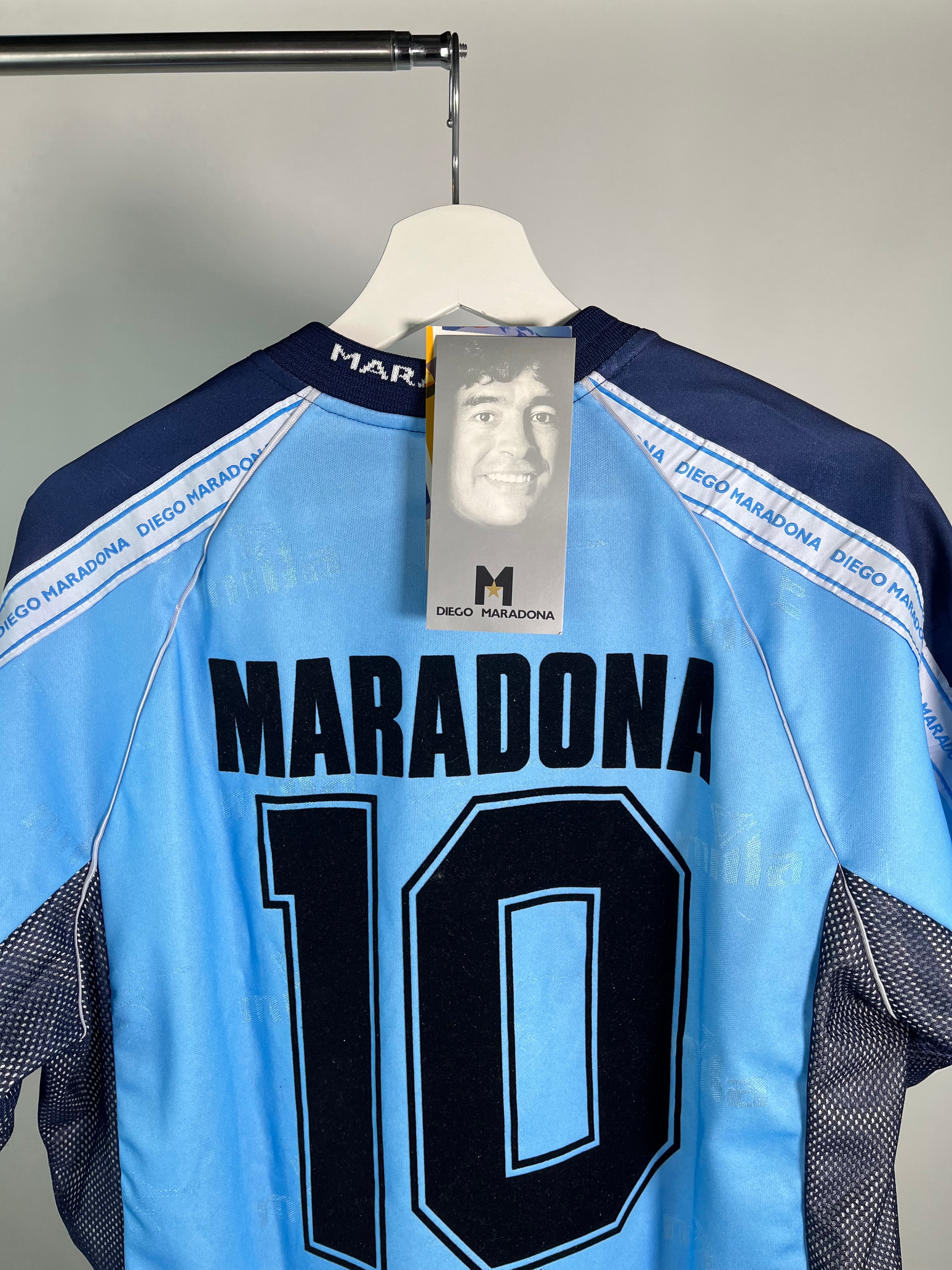 Jersey Maradona Especial 2003 Autografiado Con Certificado y Foliado Diego Armando Maradona *C/Etiquetas* (L)