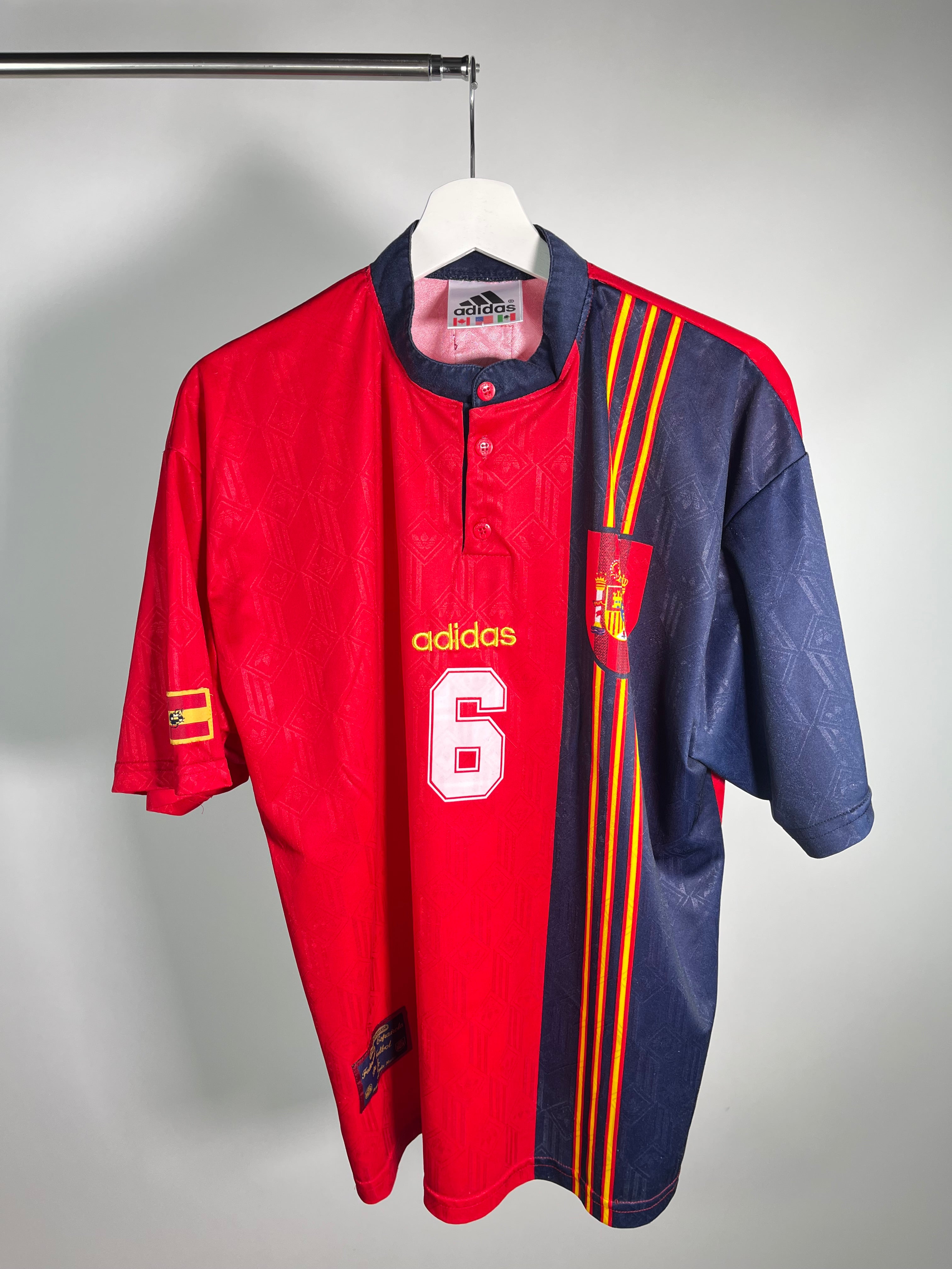 Jersey España Local 1996 1998 Fernando Hierro *Autografiado* (XL)