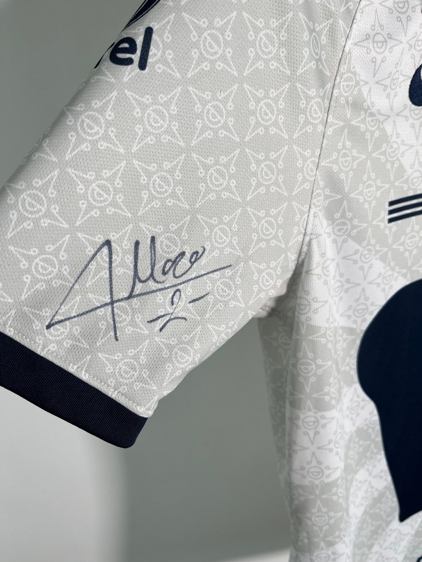 Jersey Pumas Local 2019 2020 *C/Etiquetas* Autografiada (M)