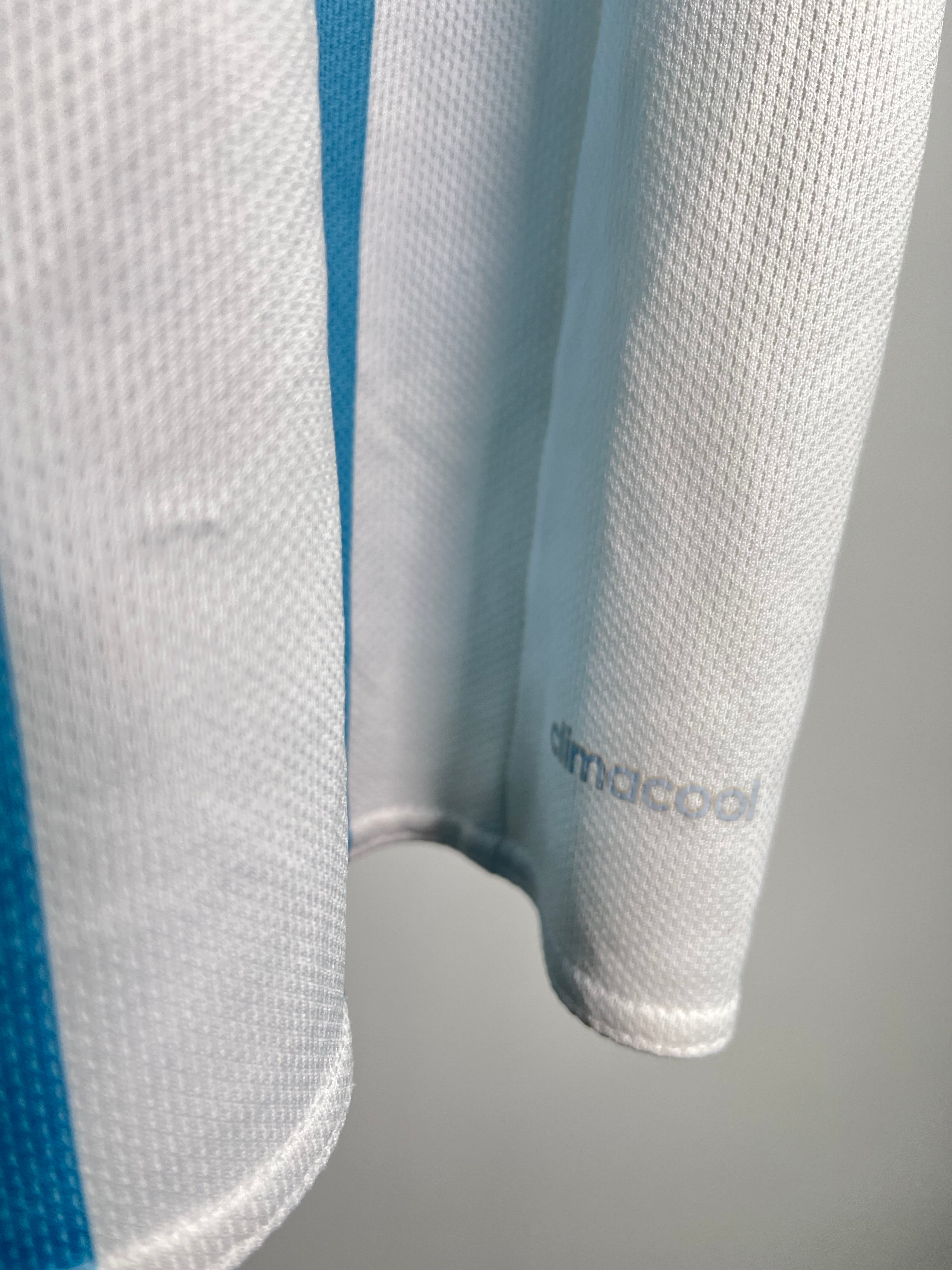Jersey Argentina Local 2015 2016 Lionel Messi (L)