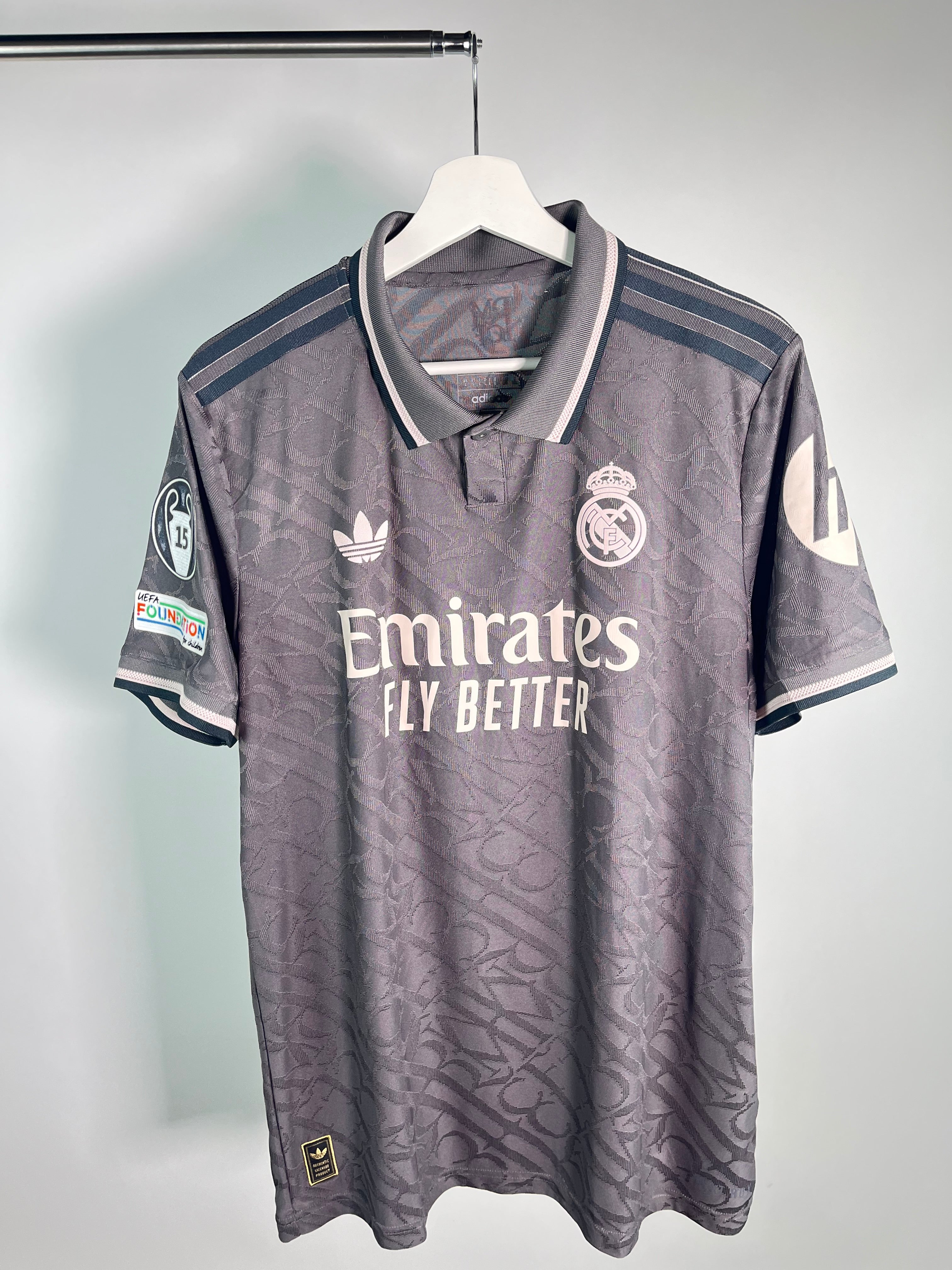 Jersey Real Madrid Tercera 2024 2025 Versión Jugador Luka Modric (L)