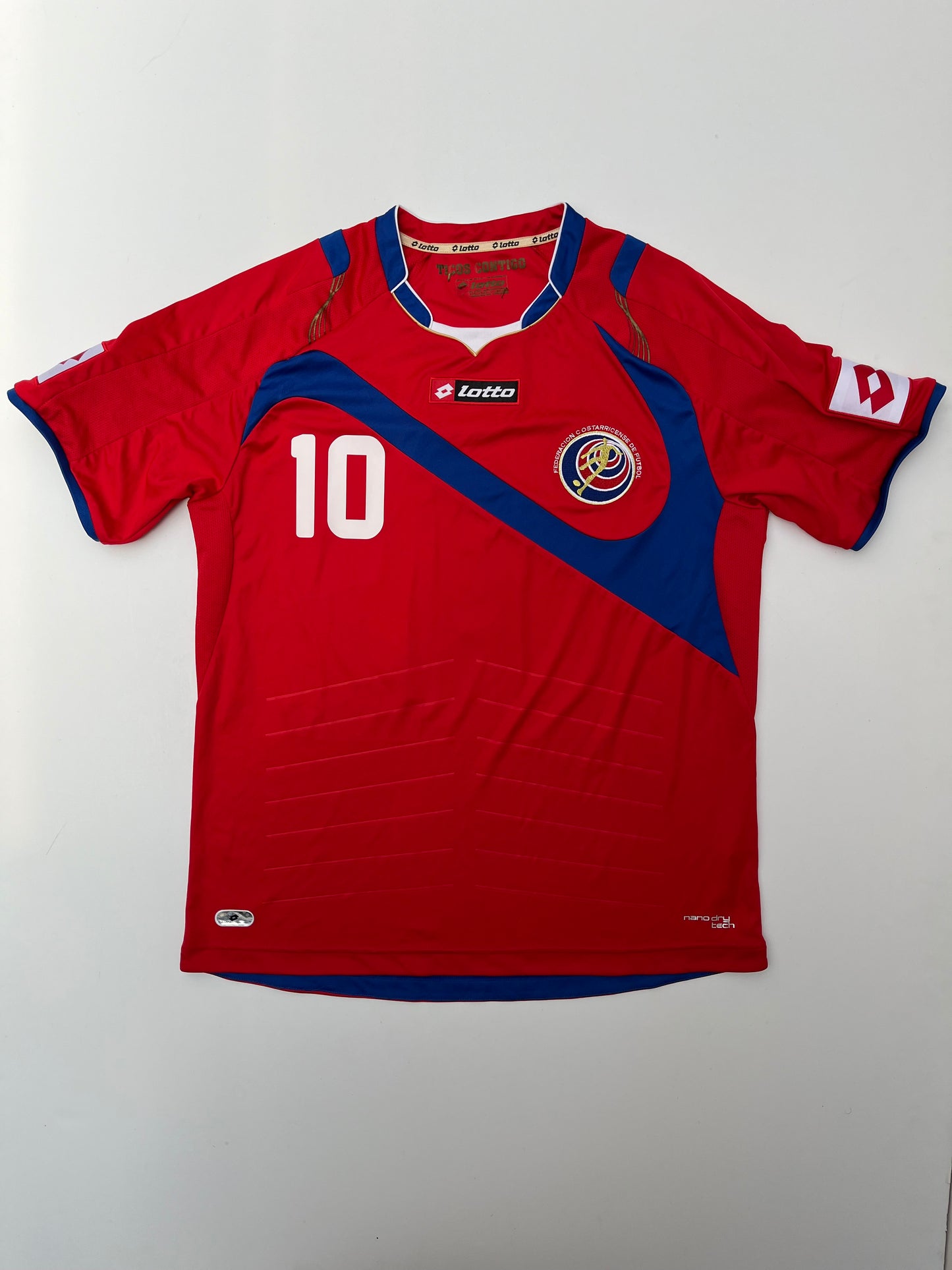 Jersey Costa Rica Local 2014 2015 Bryan Ruiz (L)