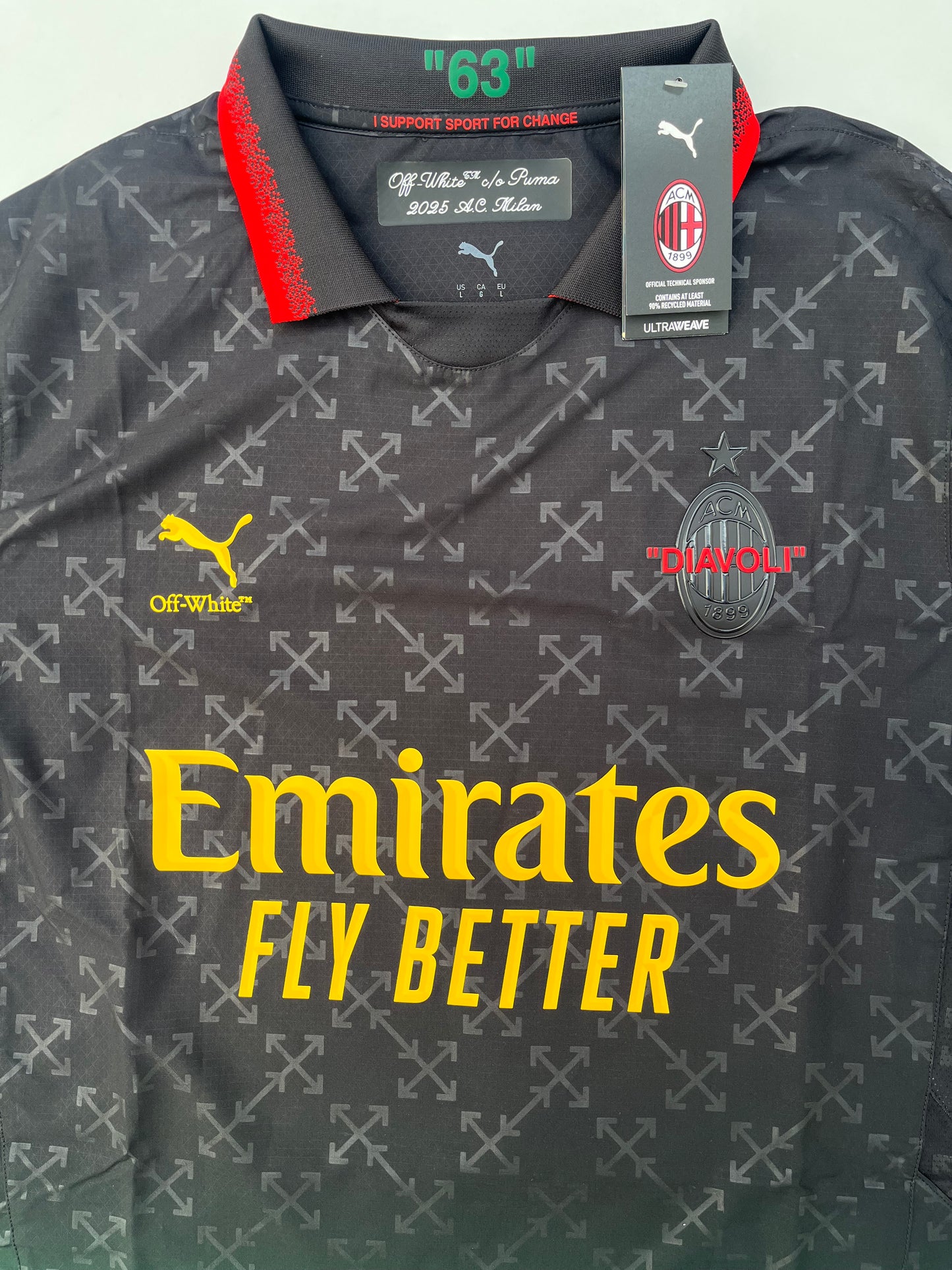 Jersey AC Milan Cuarta 2024 2025 OFF White Versión Jugador Con Caja Santiago Giménez (L)