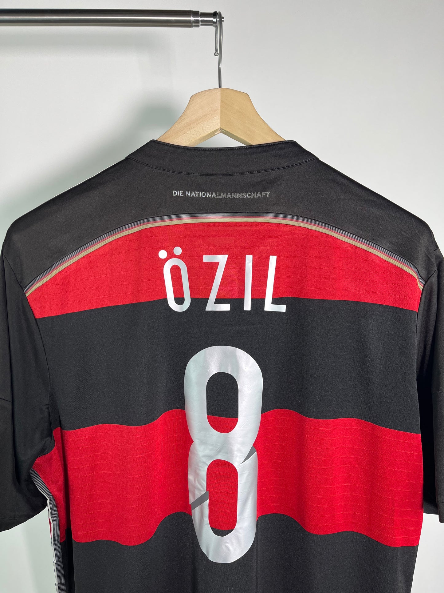 Jersey Alemania Visita 2014 2015 *Mundial Brasil* Mesut Özil (XL)