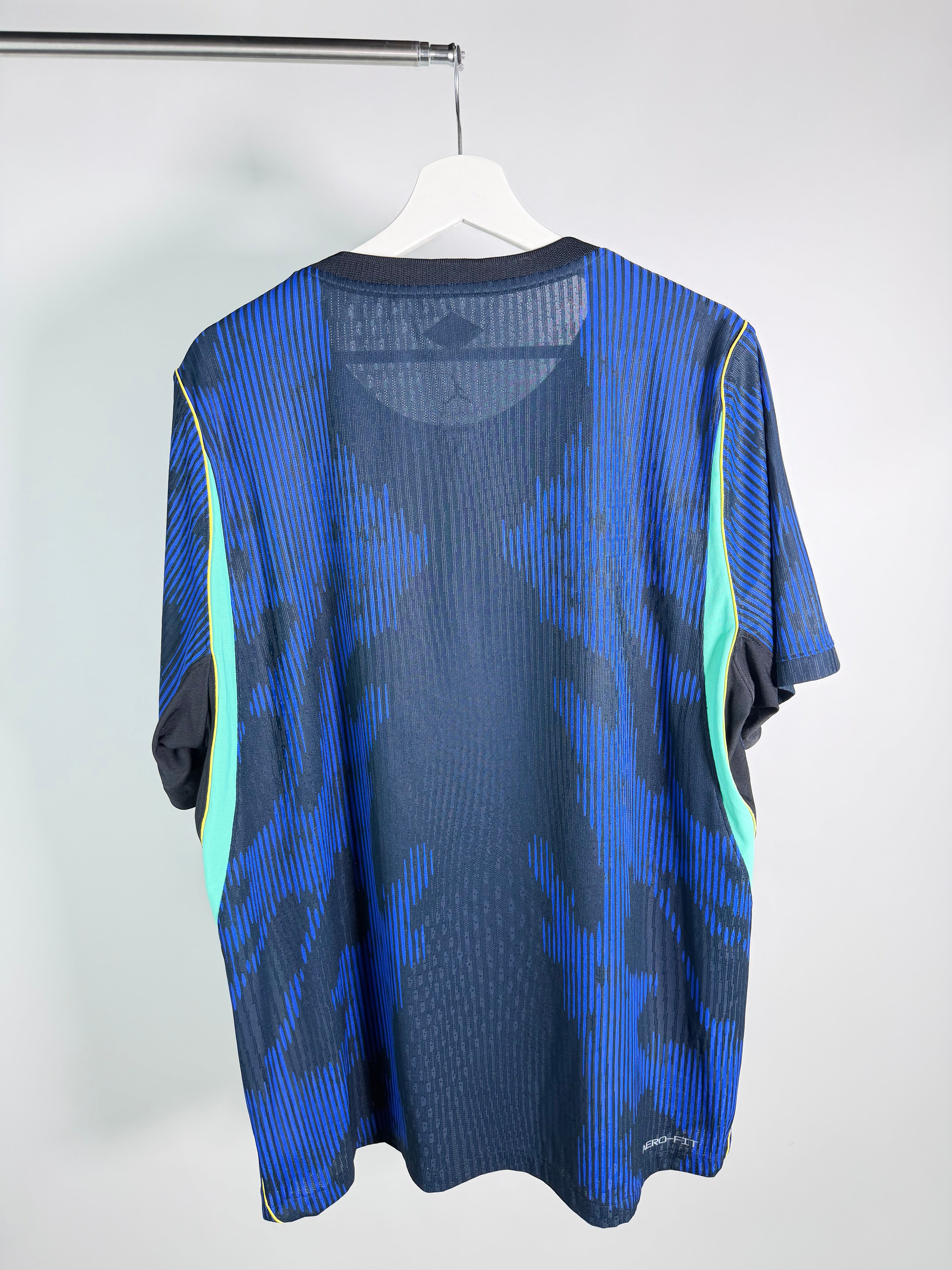Jersey Brasil Visita 2026 2027 Versión Jugador (XL)
