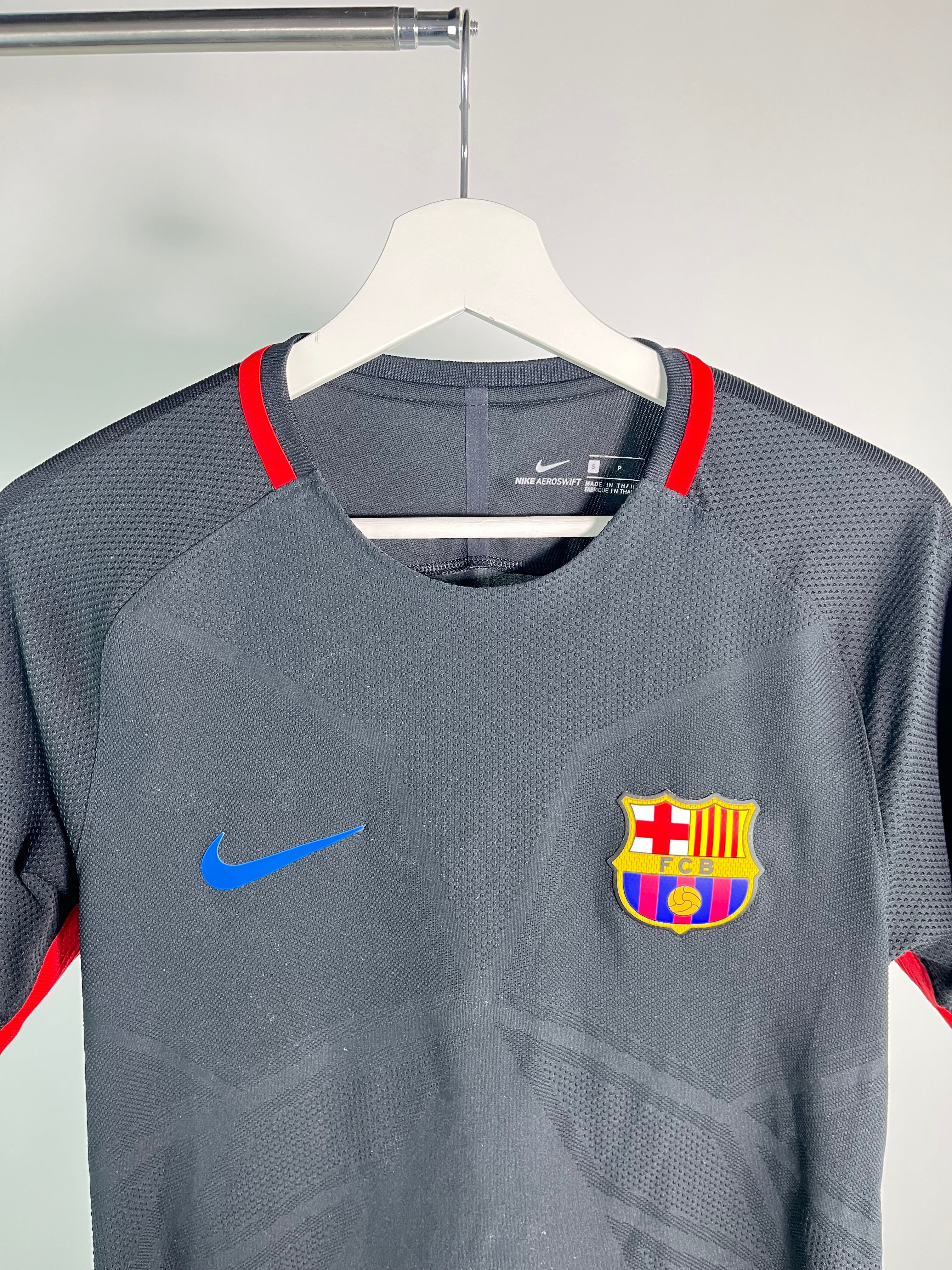Jersey Barcelona Entrenamiento 2017 2018 Versión Jugador (S)