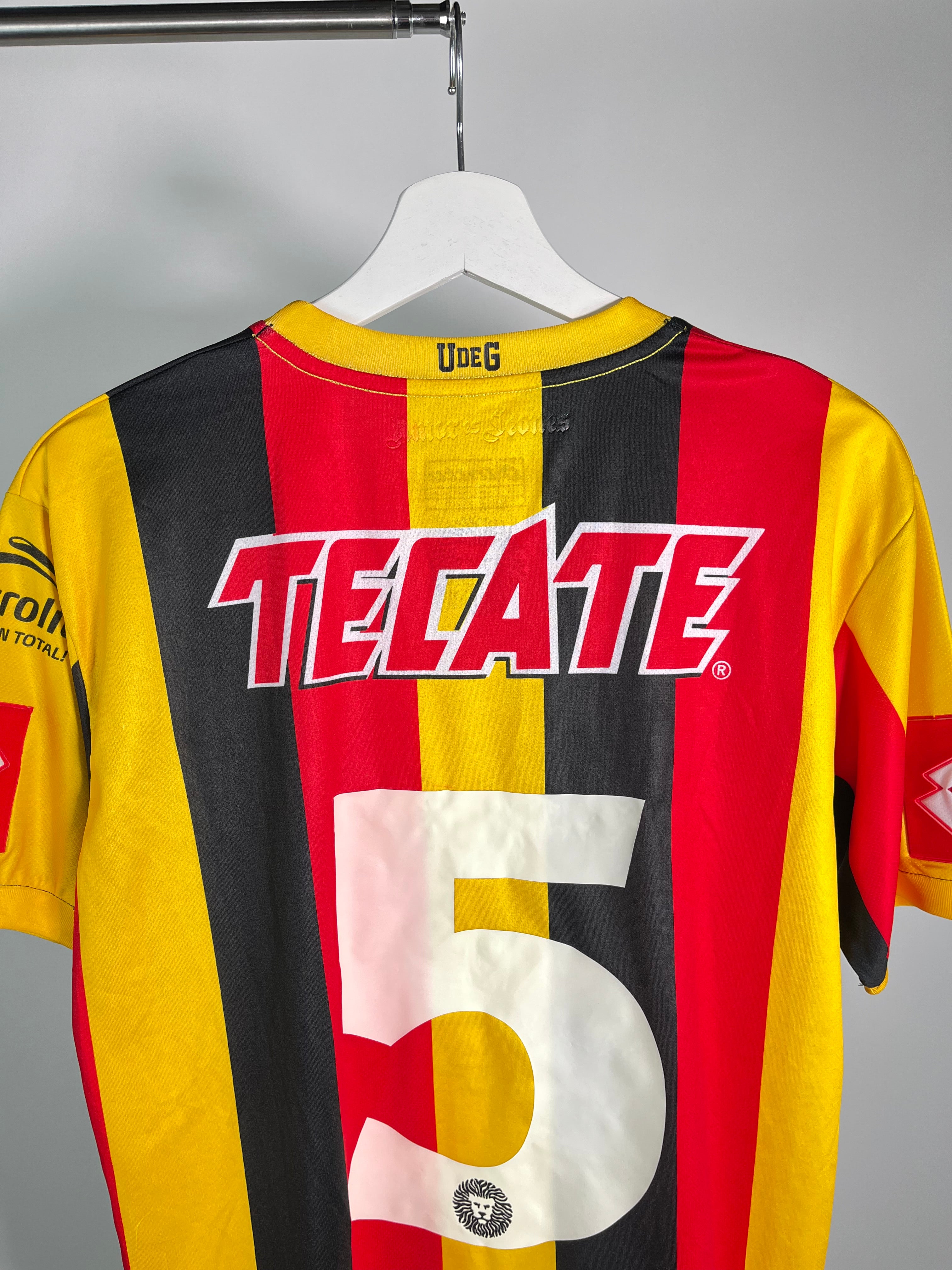 Jersey Leones Negros Local 2015 2016 Josué Castillejos (M)