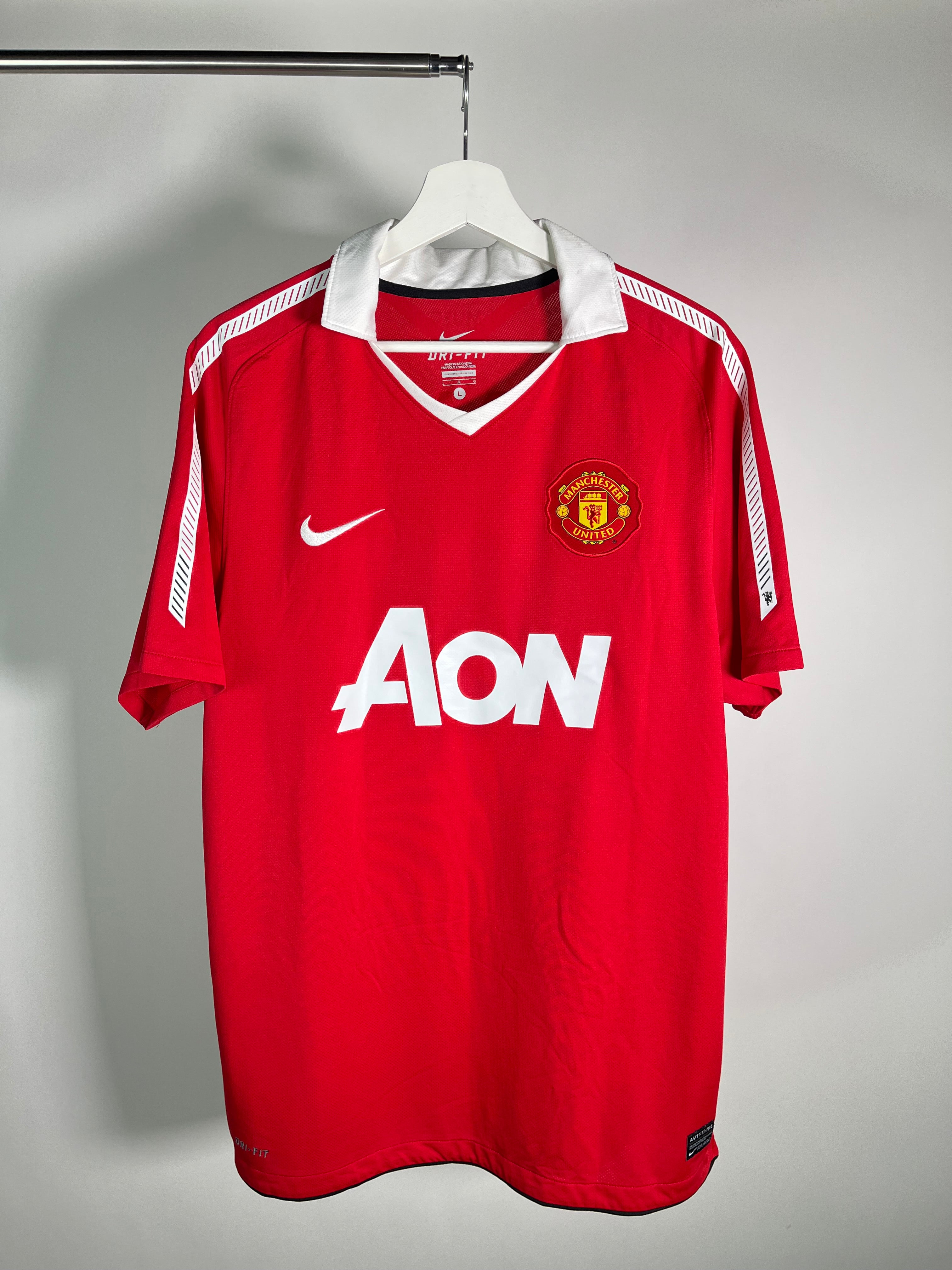 Jersey Manchester United Local 2010 2011 Dimitar Berbatov (L)