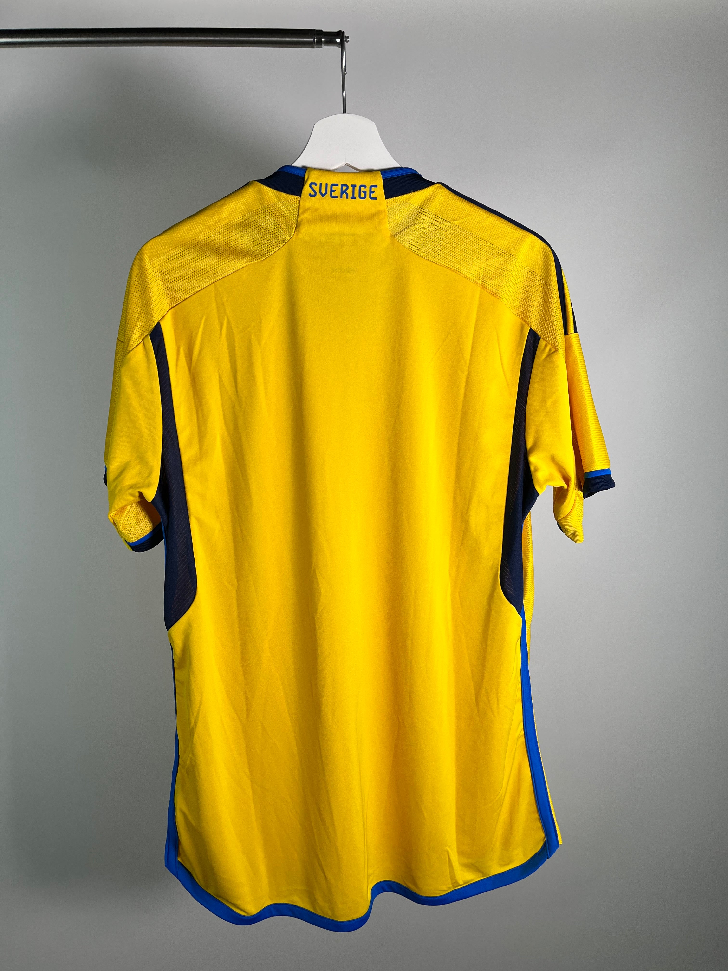 Jersey Suecia Local 2022 2024 *C/Etiquetas* (L)