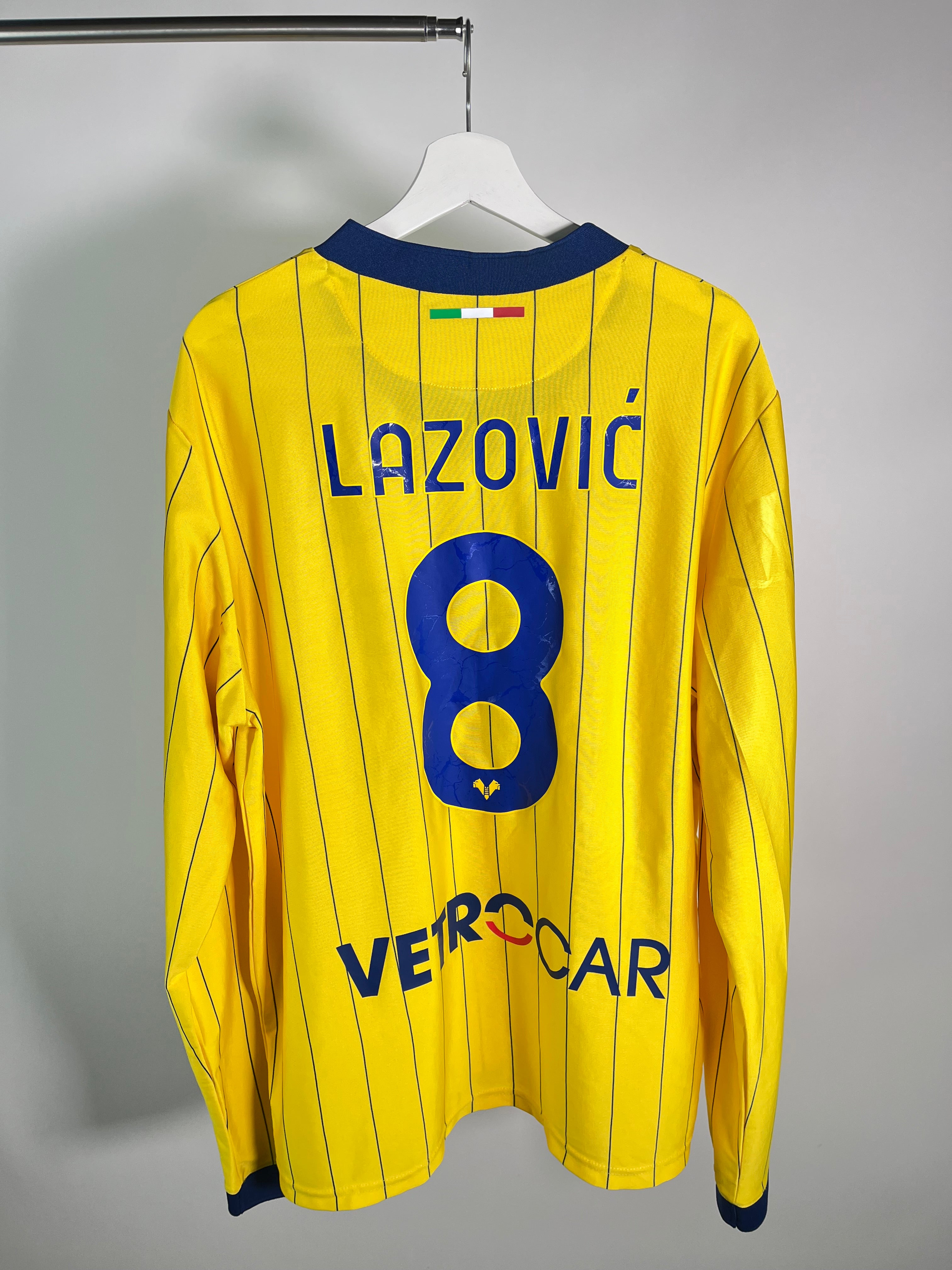 Jersey Hellas Verona Cuarta 2024 2025 Versión Jugador Darko Lazovic *Incluye Caja* (XXL)