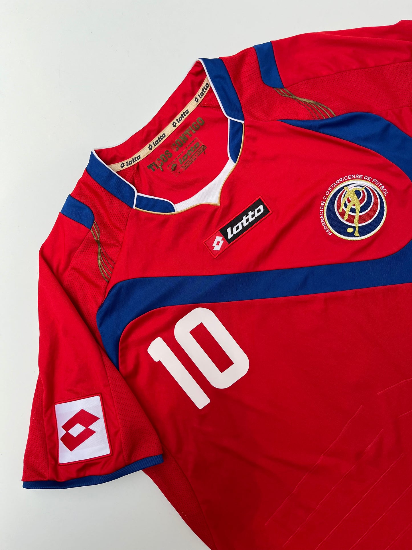 Jersey Costa Rica Local 2014 2015 Bryan Ruiz (L)