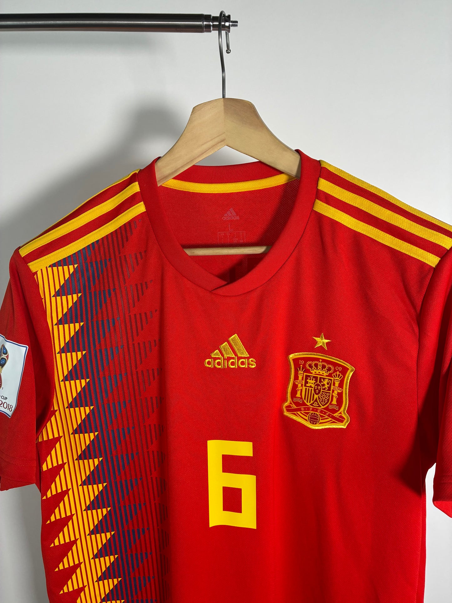 Jersey España Local 2018 2019 *Mundial Rusia* Andrés Iniesta (L)