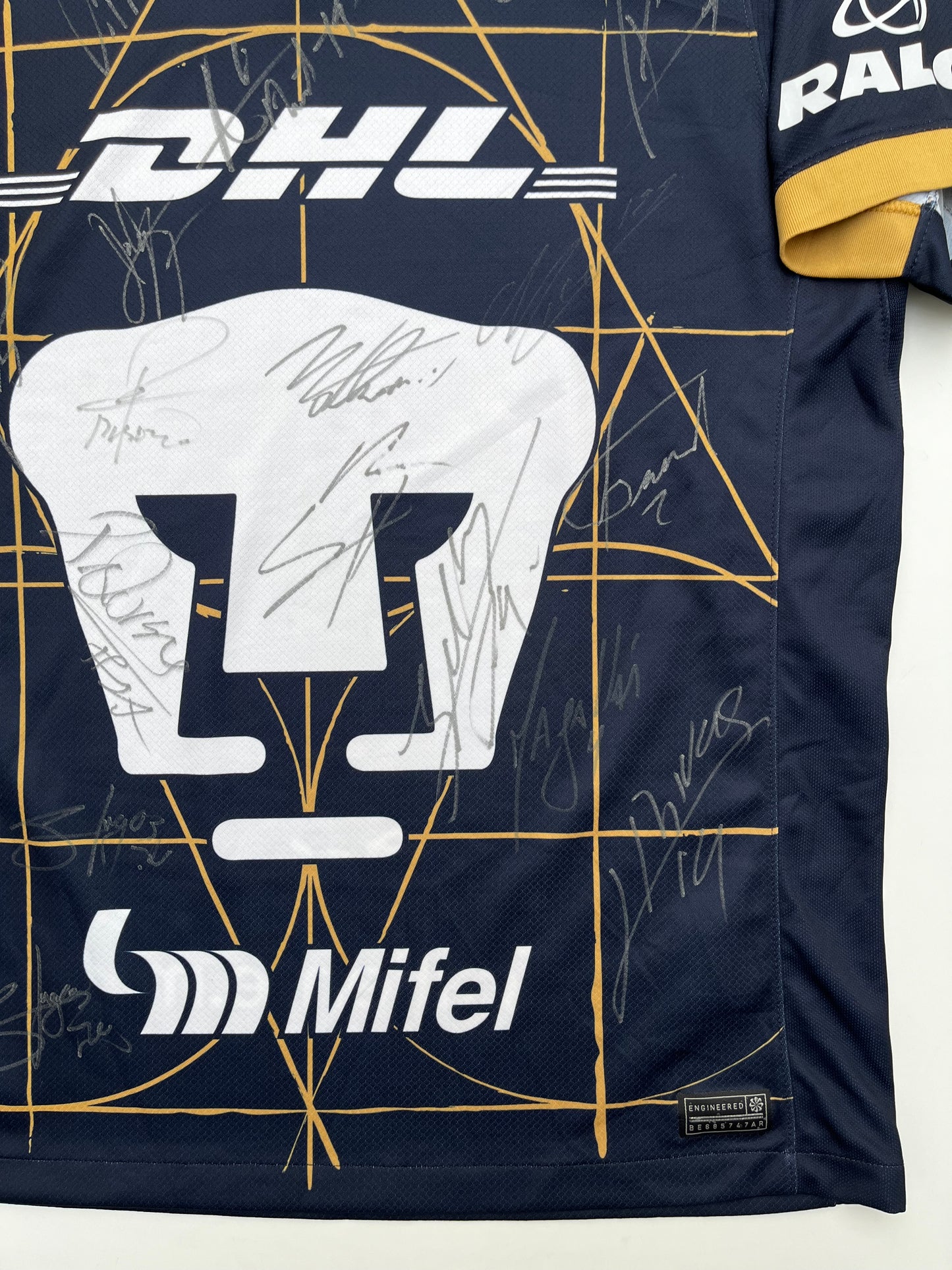 Jersey Pumas Visita 2024 2025 Autografiado (L)