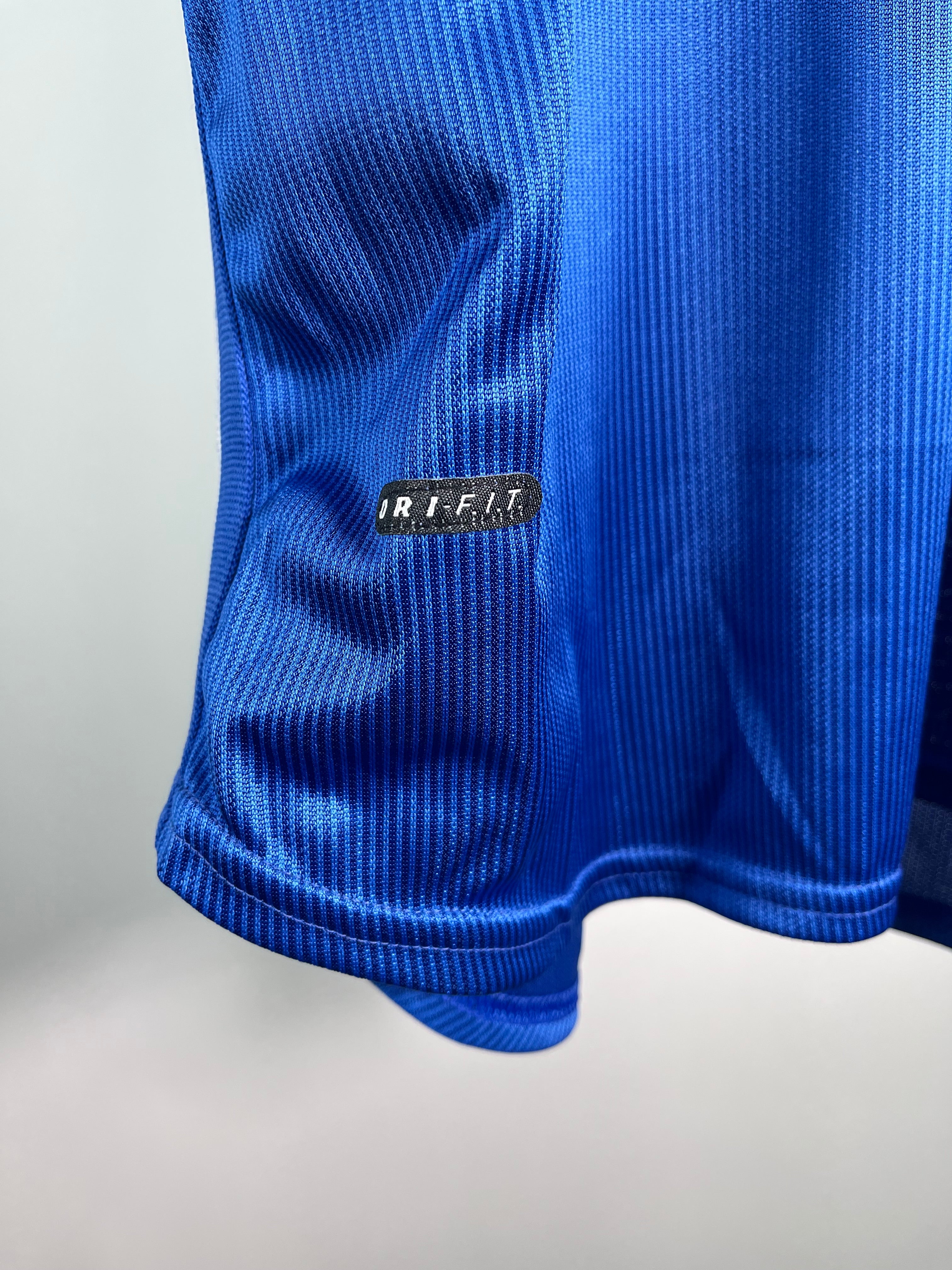 Jersey Italia Local 1998 1999 *Match Detail Mundial* Paolo Maldini (L)