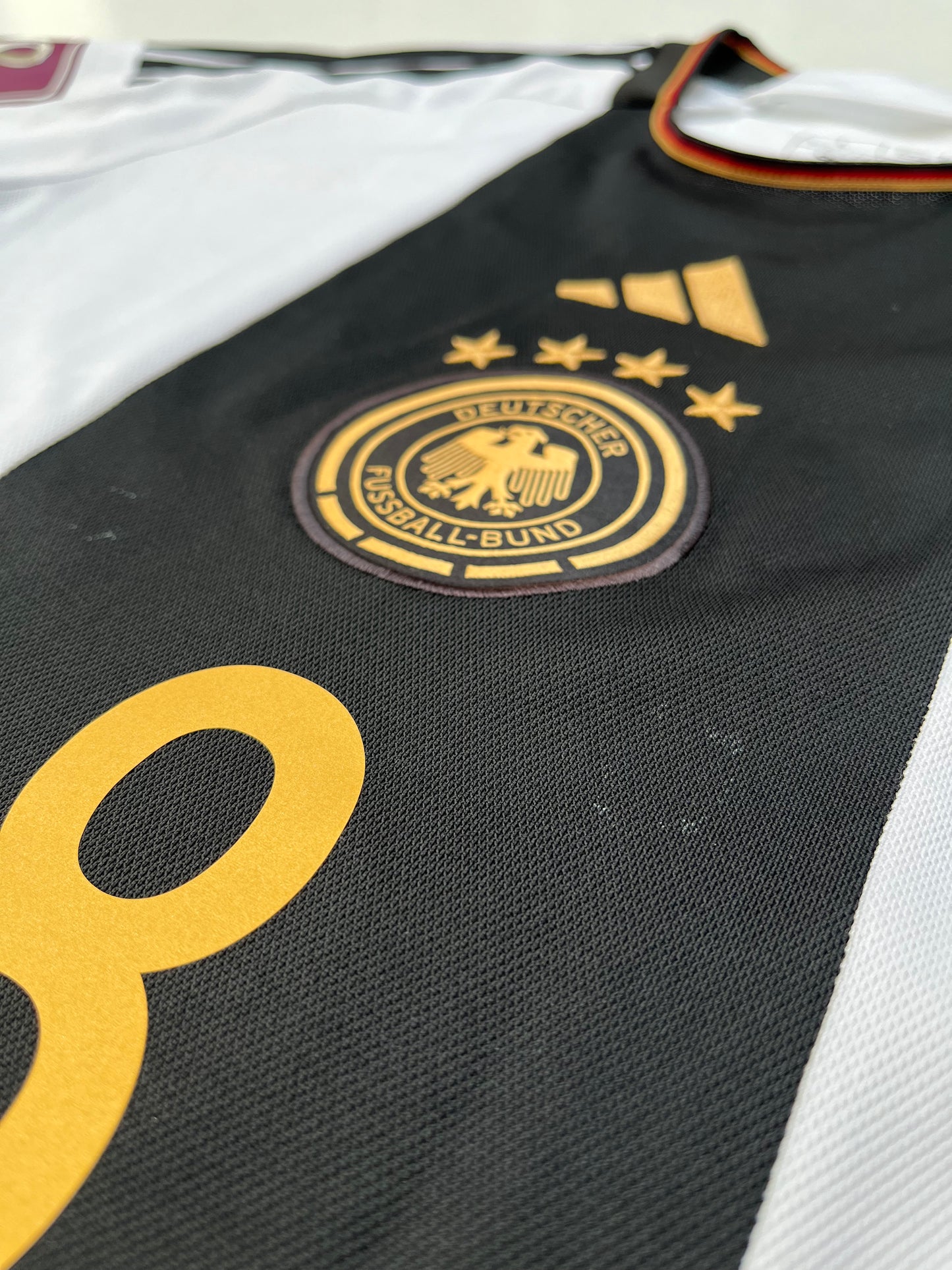 Jersey Alemania Local 2022 2023 Toni Kroos (L)