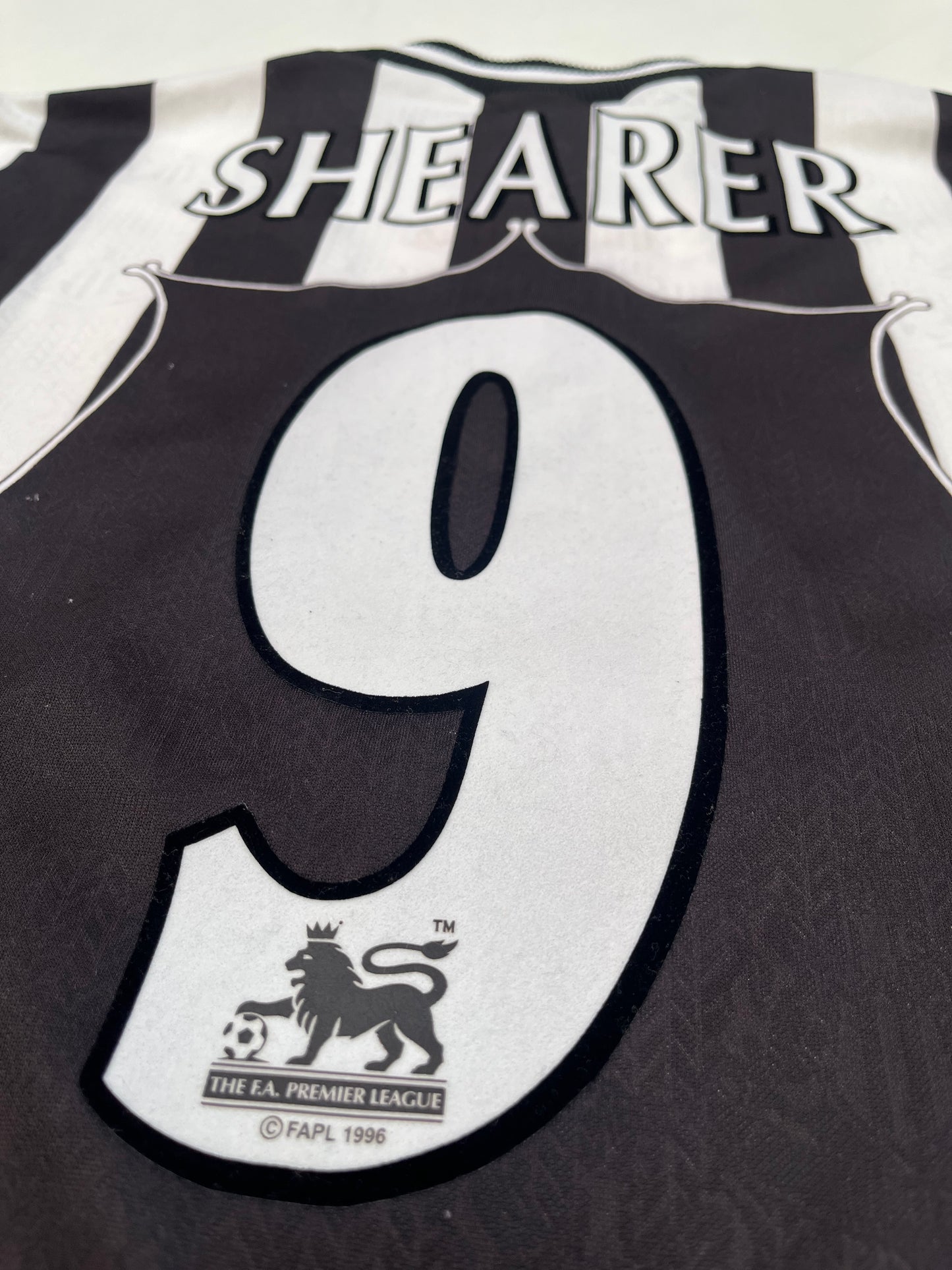 Jersey Newcastle United Local 1997 1998 Alan Shearer (M)