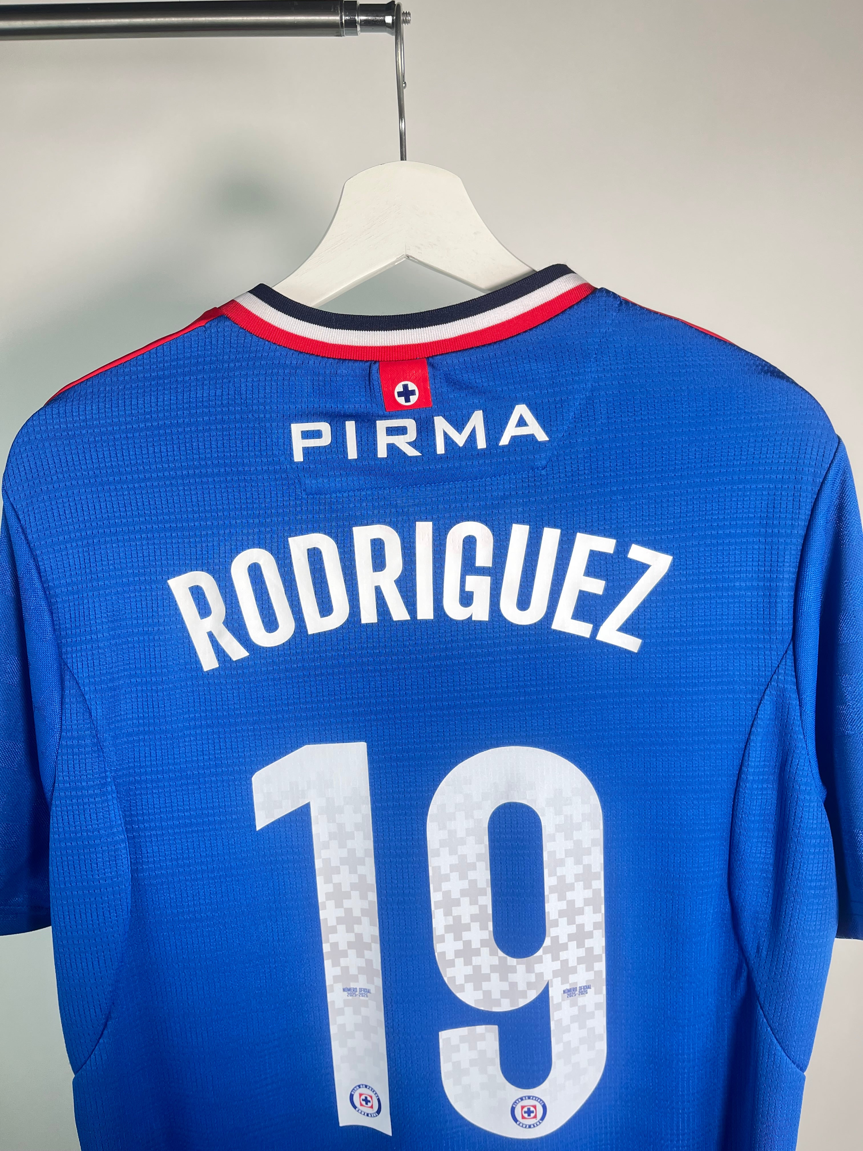 Jersey Cruz Azul Local 2025 2026 Match Detail vs Pumas *C/Etiquetas* Carlos Rodriguez (M)