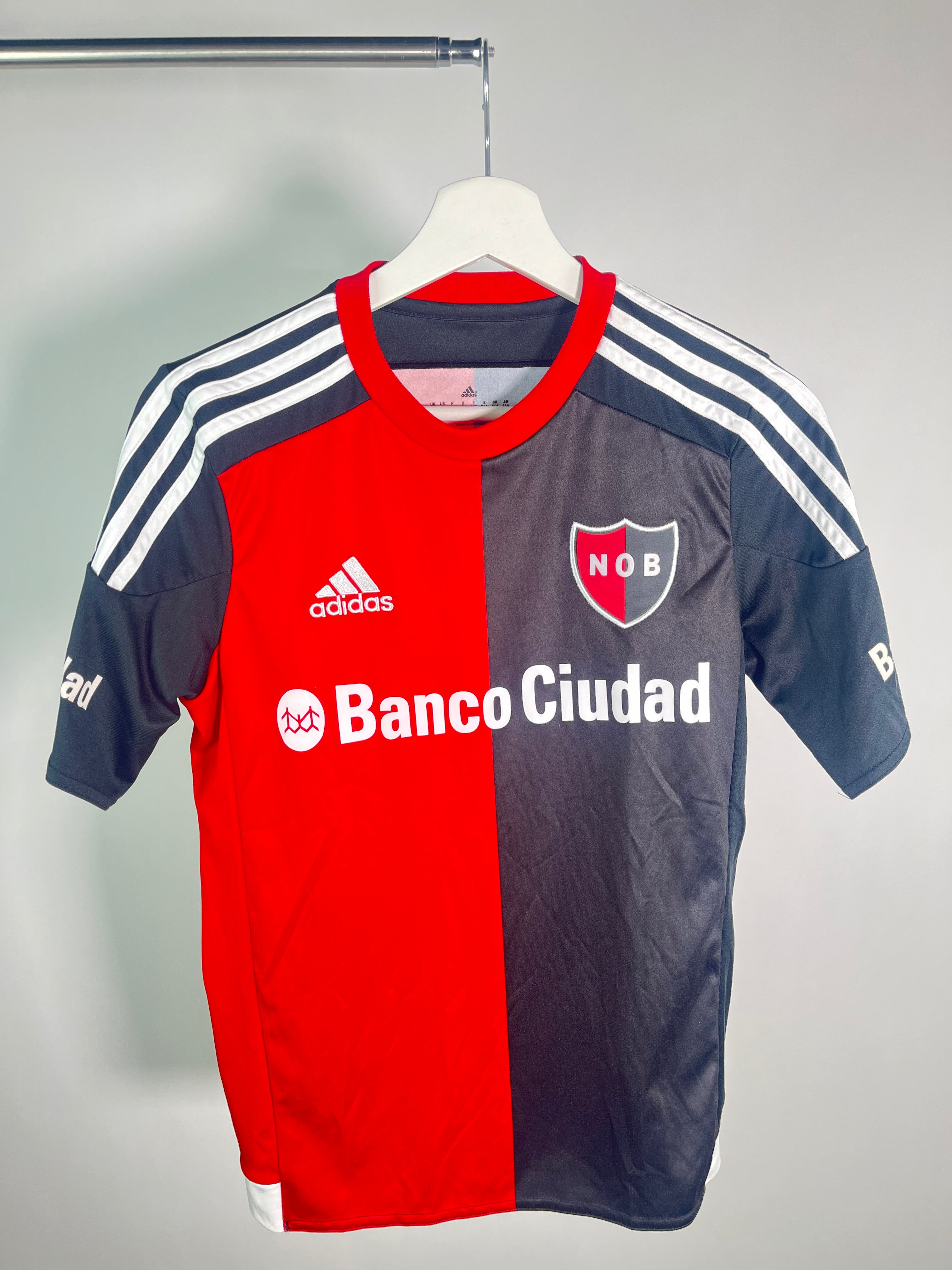 Jersey Newell´s Old Boys Local 2015 2016 (L Niño)