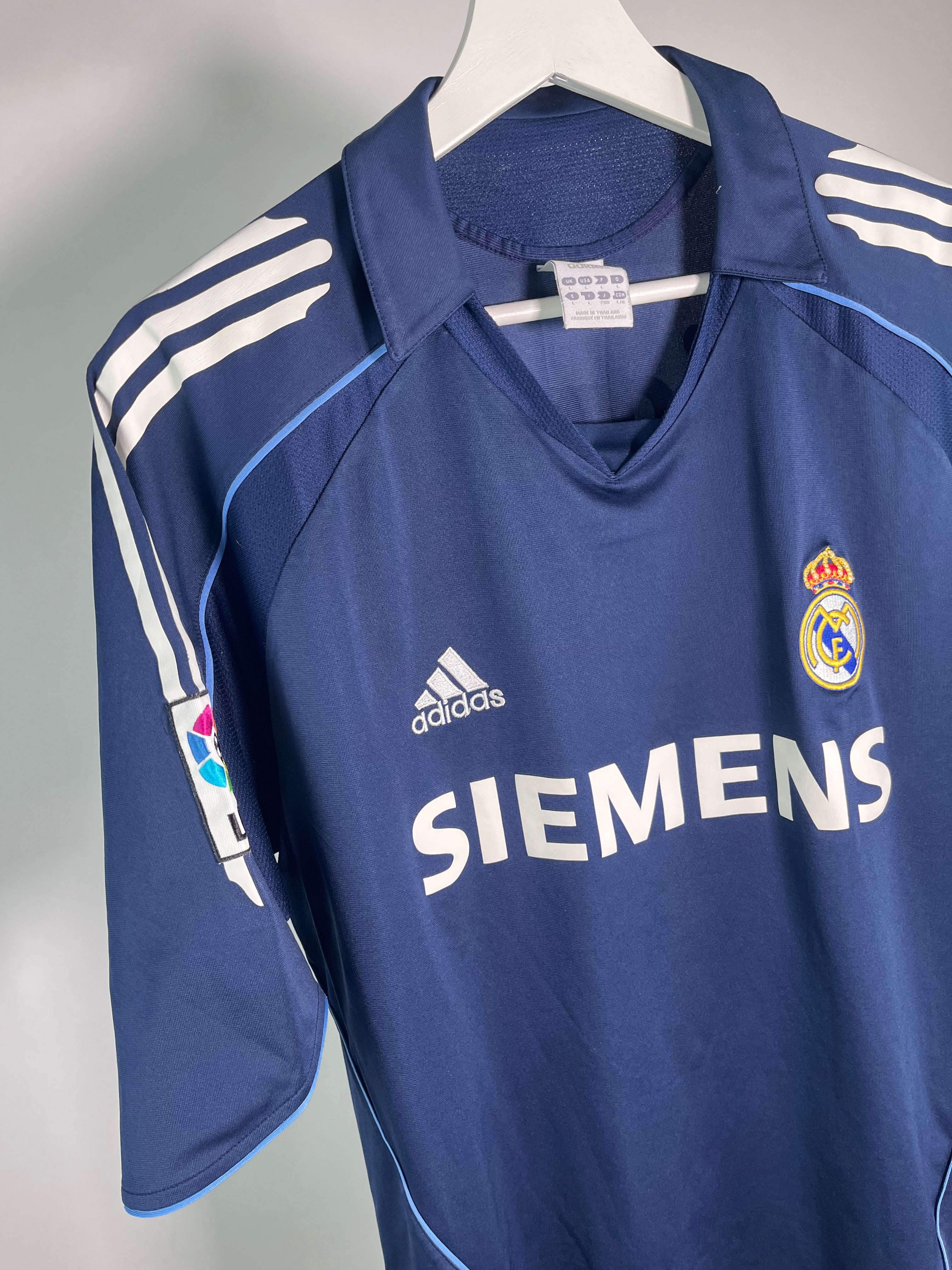 Jersey Real Madrid Visita 2005 2006 Zinedine Zidane (L)