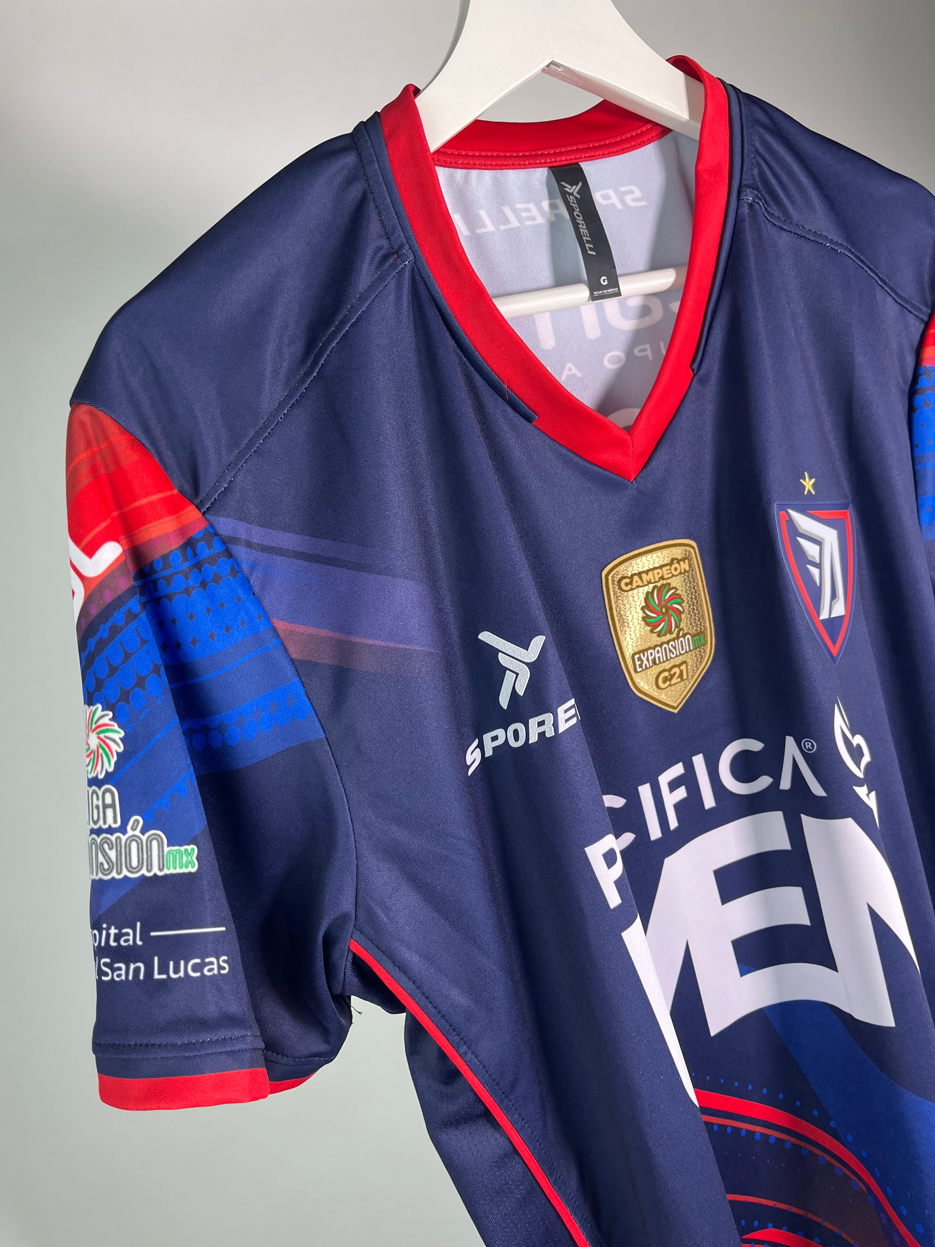 Jersey Tepatitlán Local 2021 2022 Utilería Édson Rivera (L)