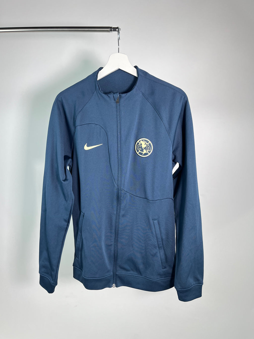 Chamarra Club America 2022 2023 (S mujer)