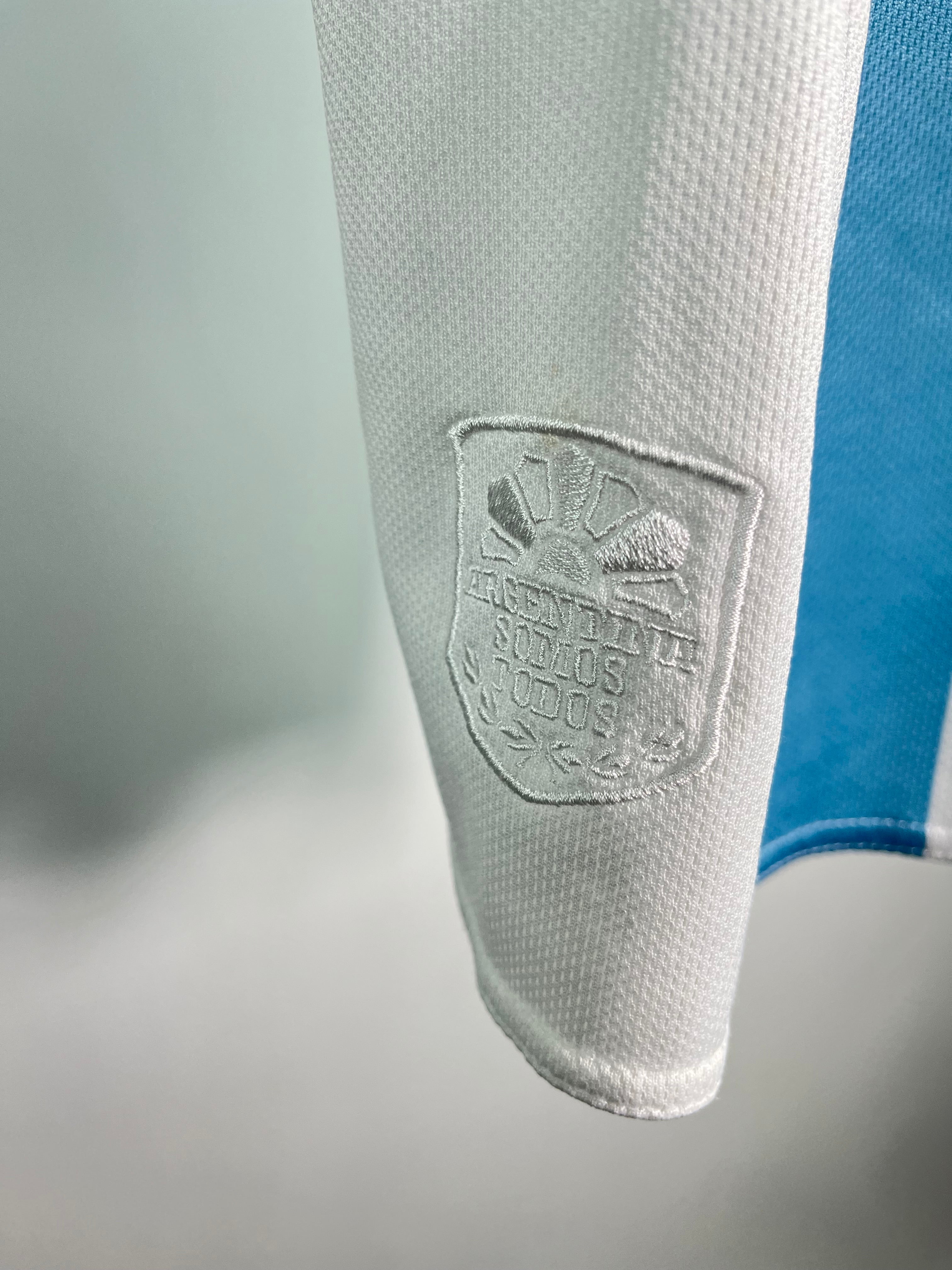 Jersey Argentina Local 2015 2016 Lionel Messi (L)