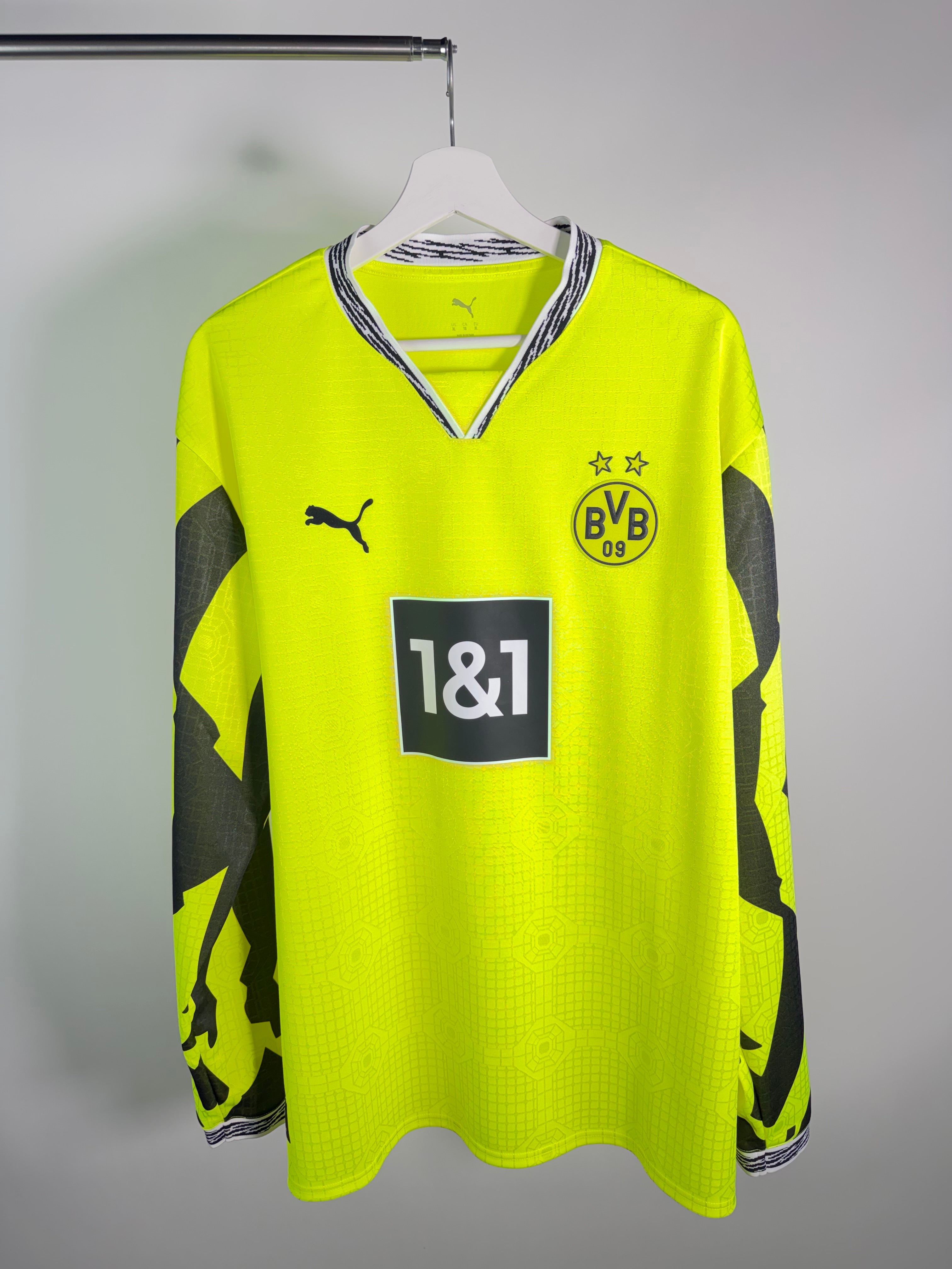 Jersey Borussia Dortmund Especial 2024 2025 Manga Larga *Incluye Caja* (XL)