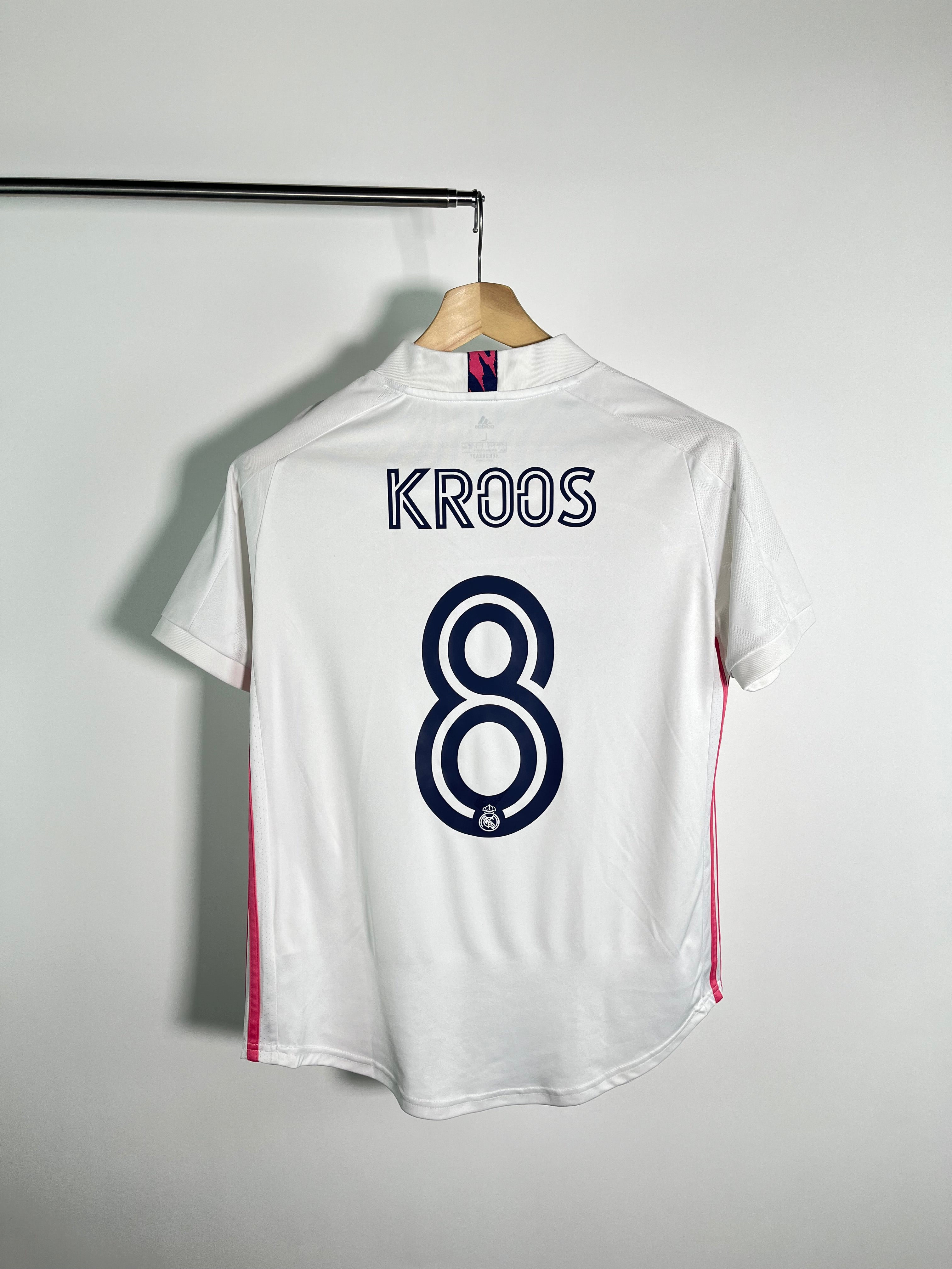 Jersey Real Madrid Local 2020 2021 Toni Kroos (L mujer)