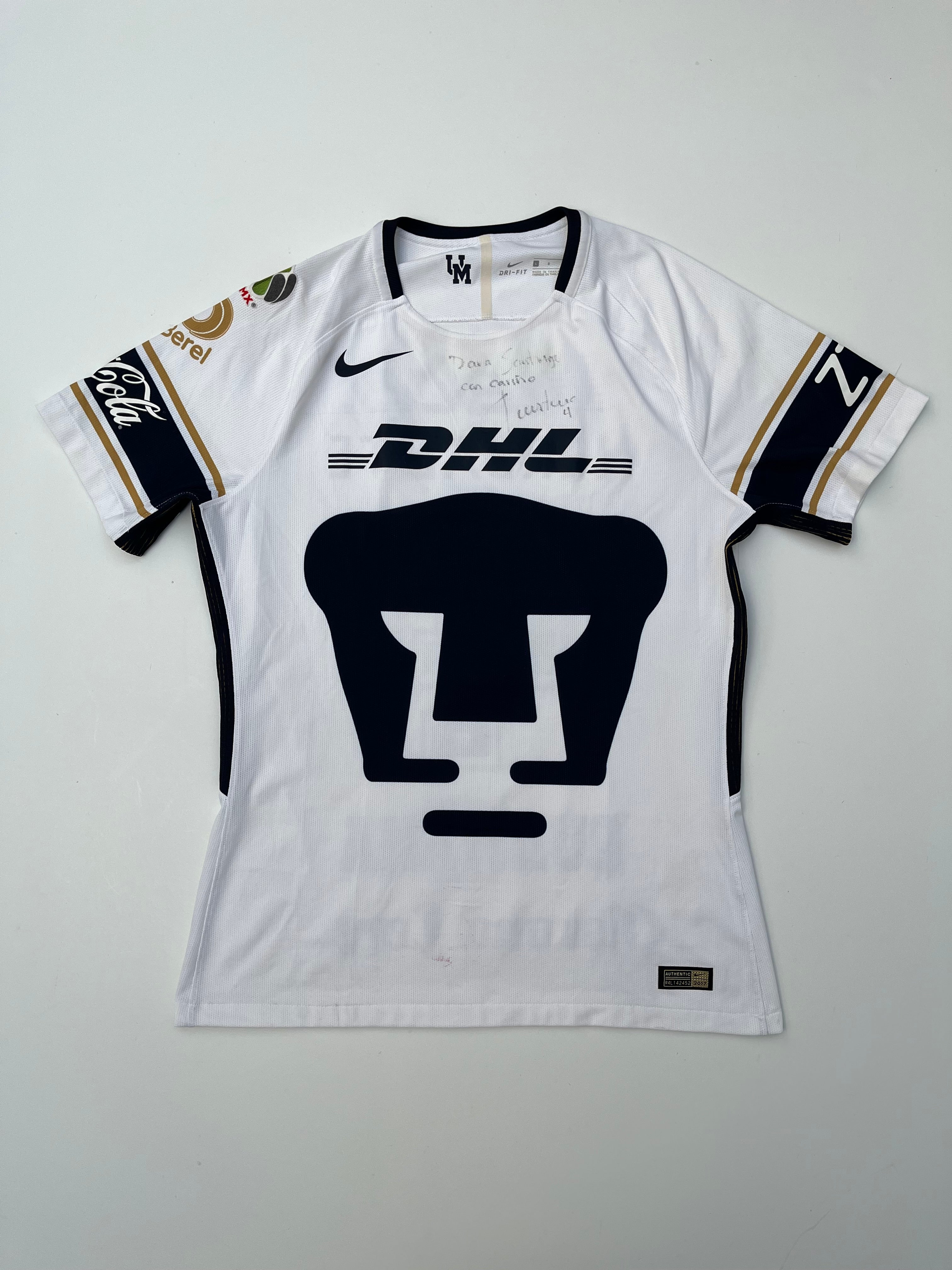 Jersey Pumas Visita 2017 2018 Utilería Autografiado por Fernando Quintana (L)