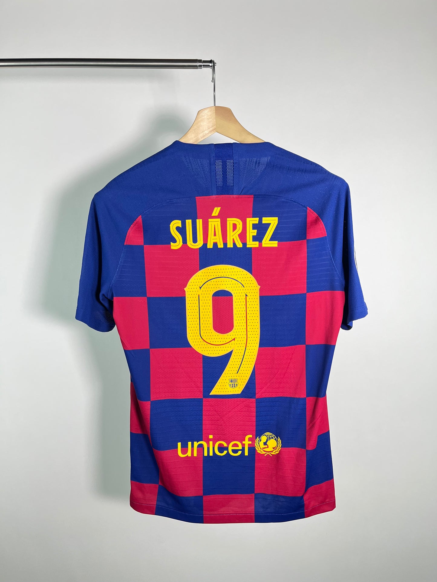 Jersey Barcelona Local 2019 2020 Versión Jugador *Champions League* Luis Suárez (M)