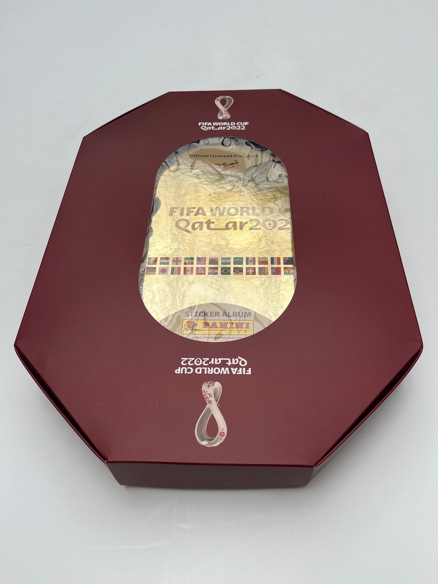 Álbum Mundial Qatar 2022 Pasta Dura Edición Especial Estadio