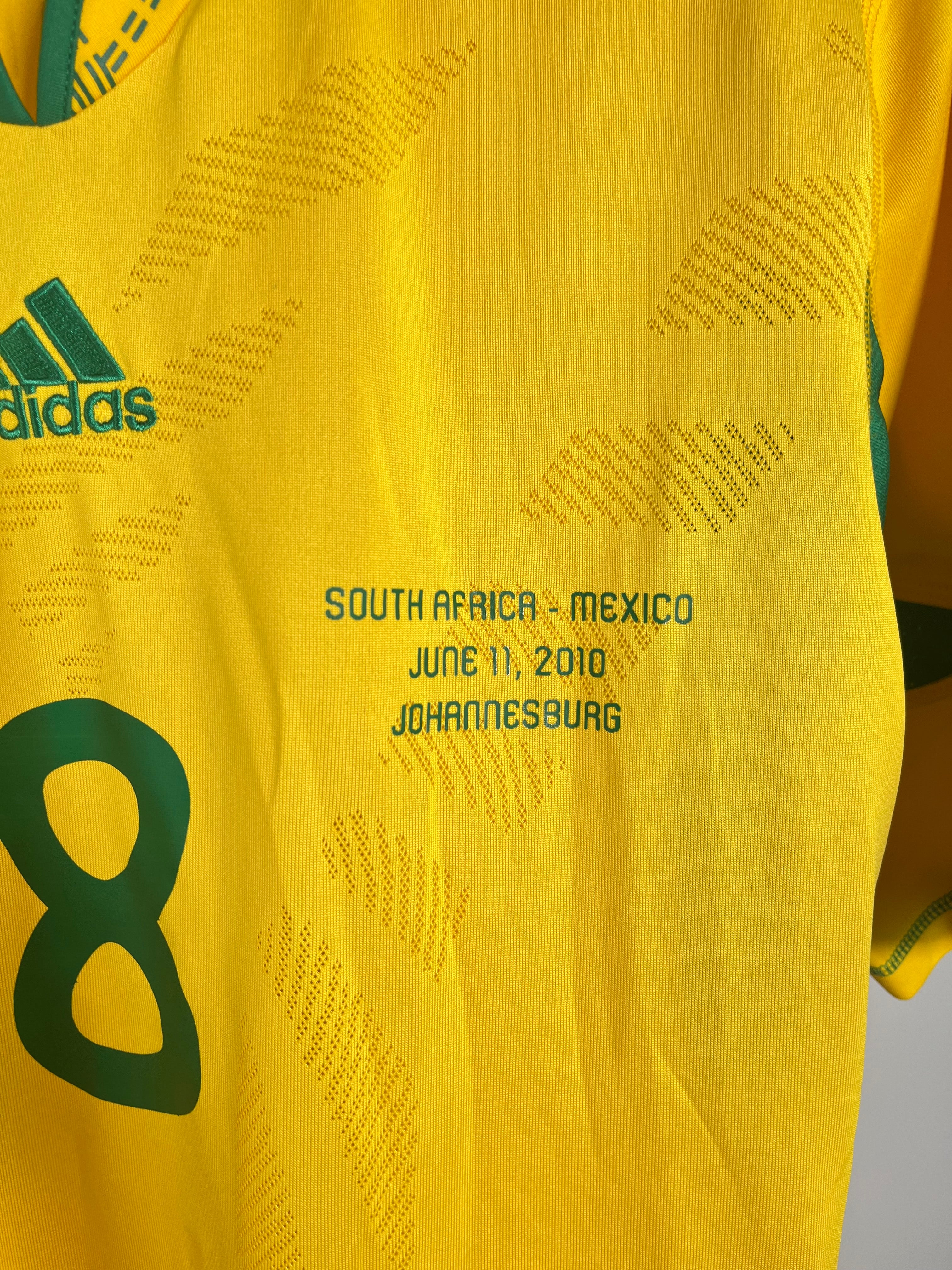 Jersey Sudáfrica Local 2010 2012 *Match Detail vs México* Siphiwe Tshabalala (M)