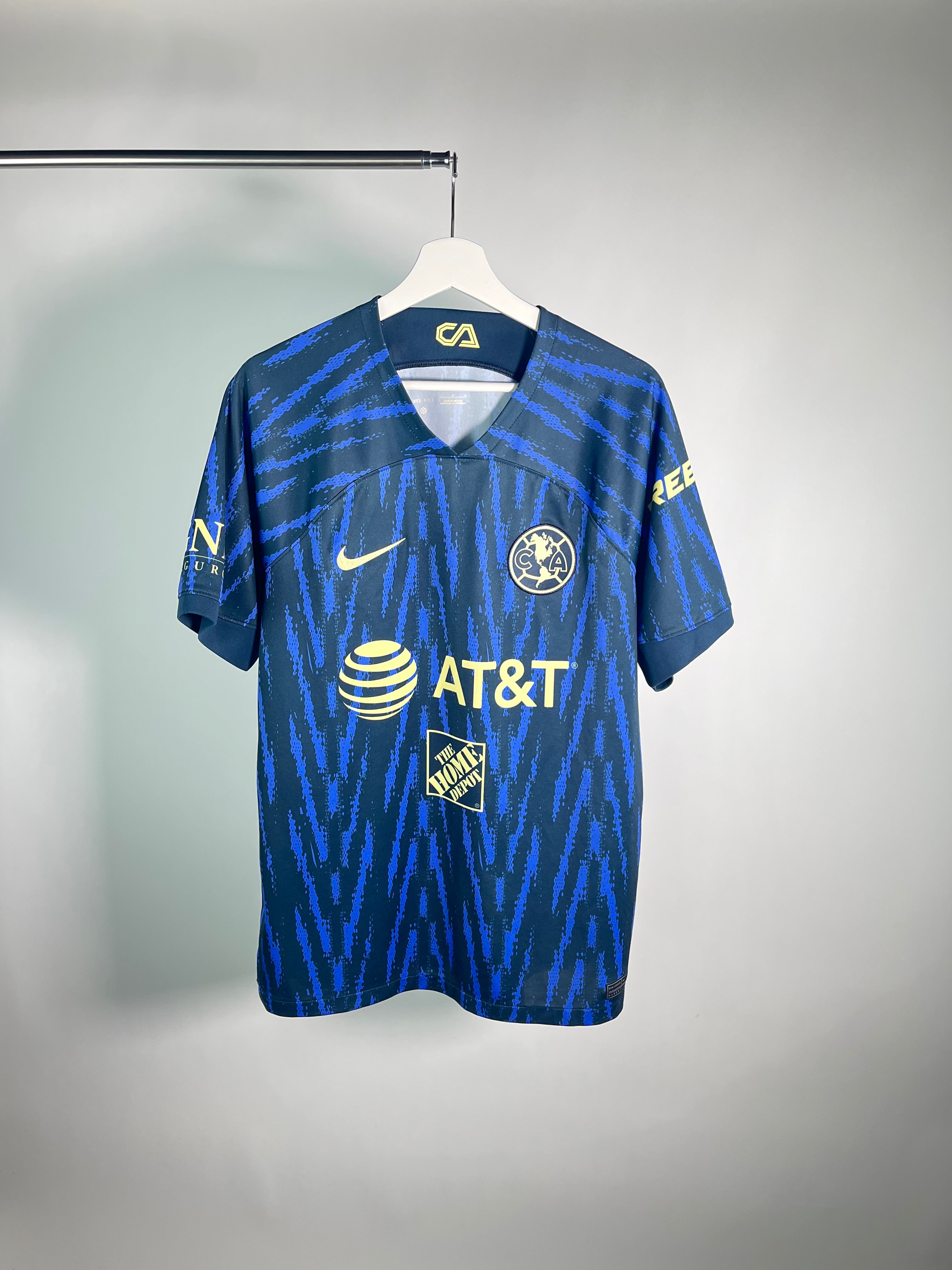 Jersey Club América Visita 2022 2023 Henry Martín (L)