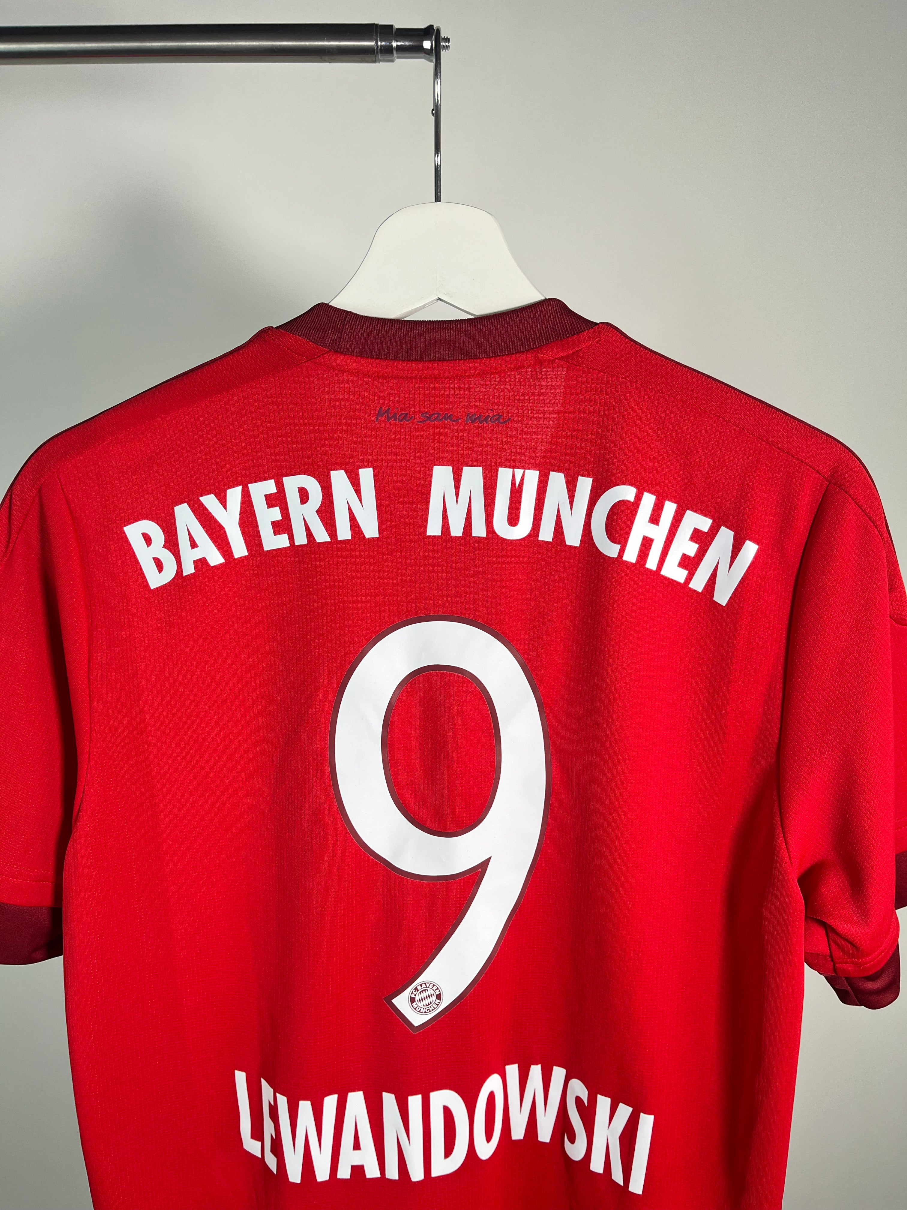 Jersey Bayern Munich Local 2015 2016 Robert Lewandowski (S)